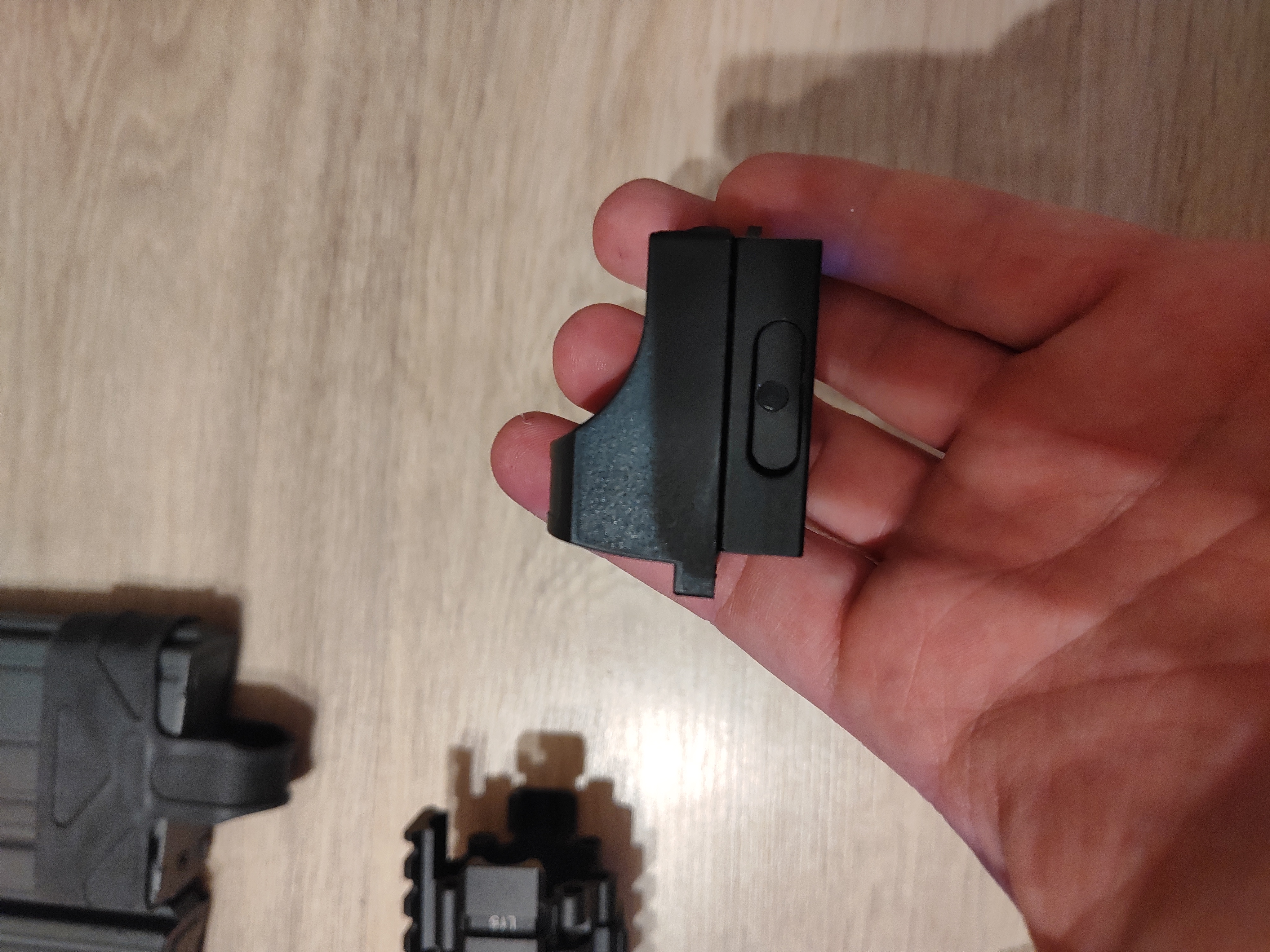 Kolimator typu docter na ris