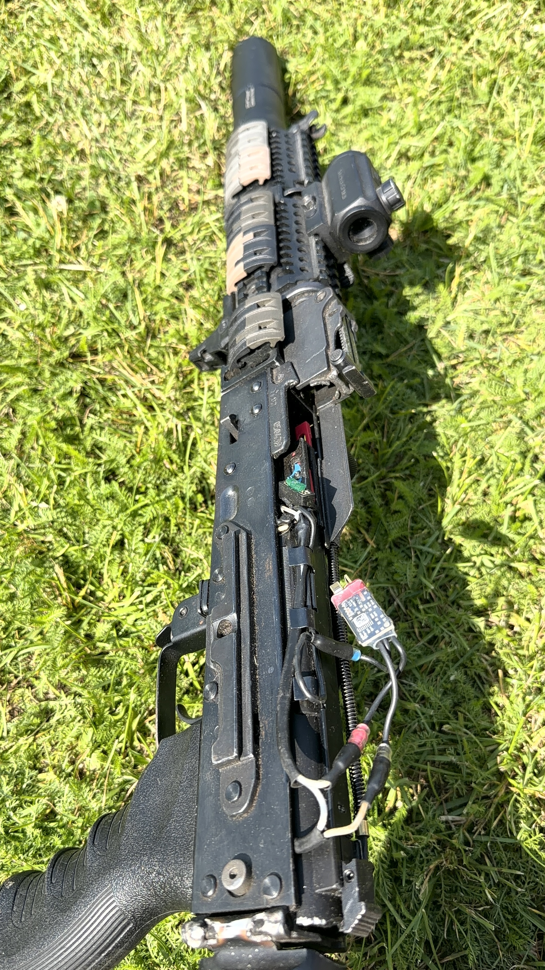 AK E&L