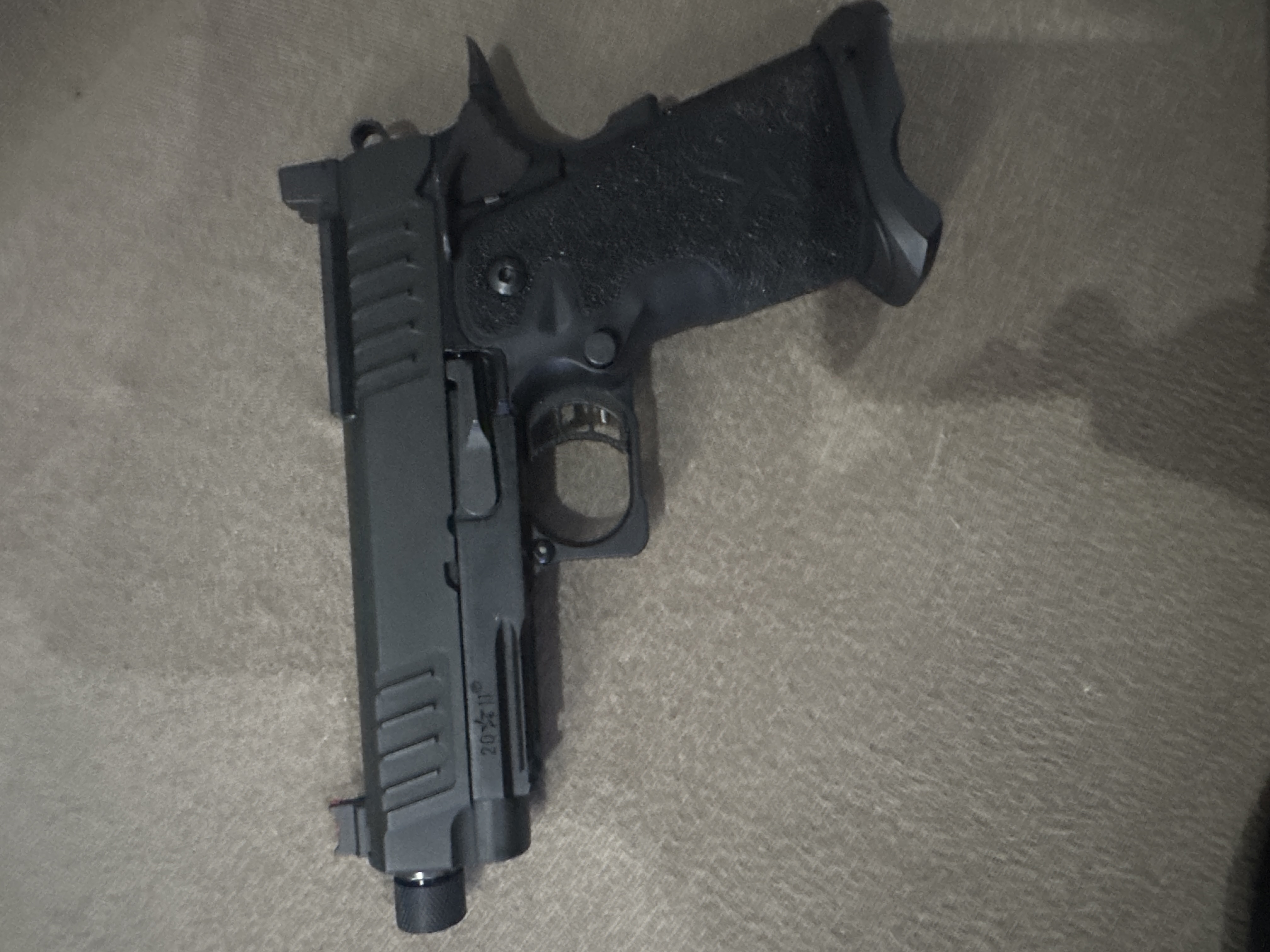 Staccato c2 z 2 magazynkami