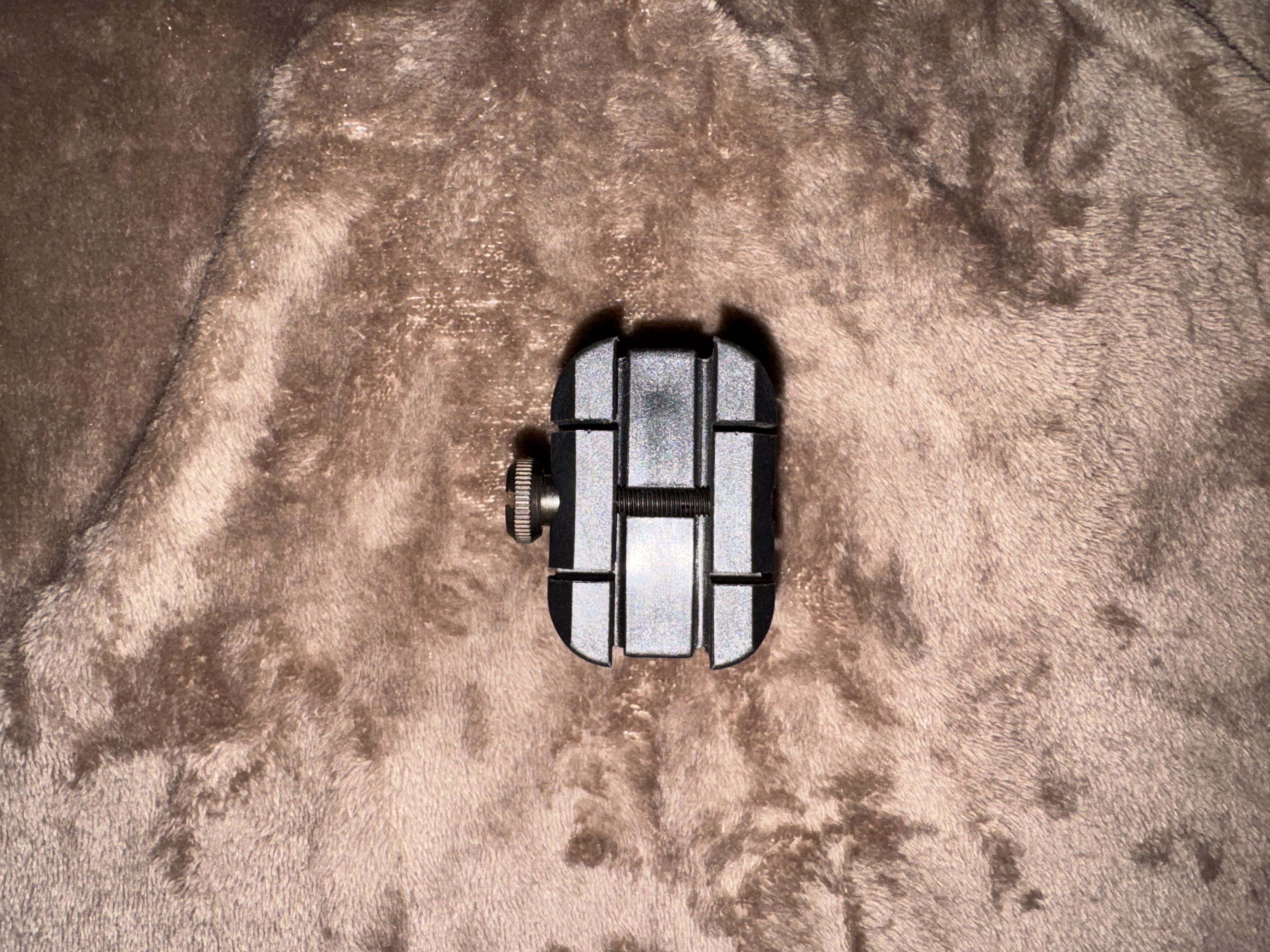 Chwyt pionowy (pochylony)