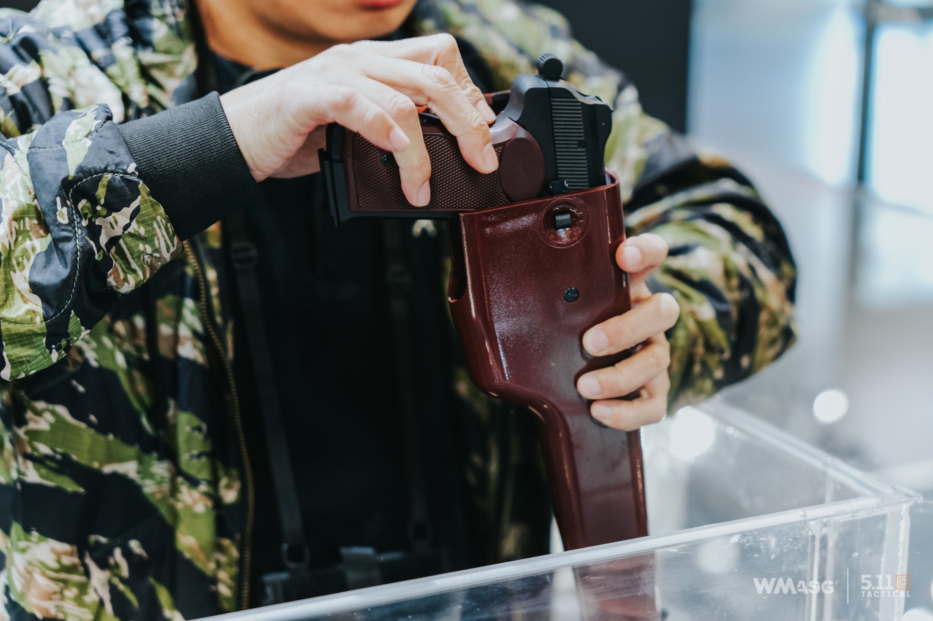 Nowy prototyp repliki Vega Force Company na targach IWA 2023