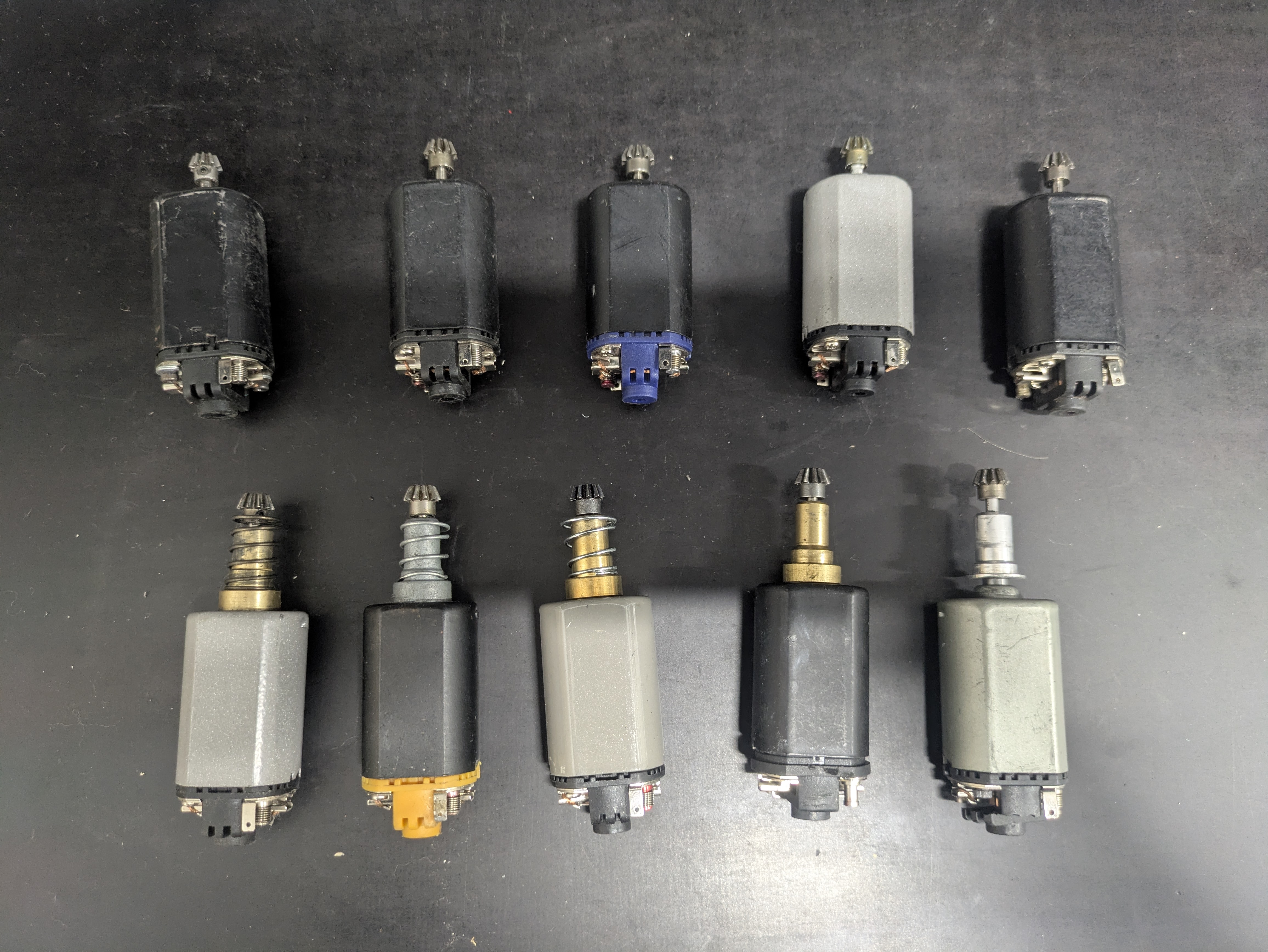 Dużo CZĘŚĆI po serwisie