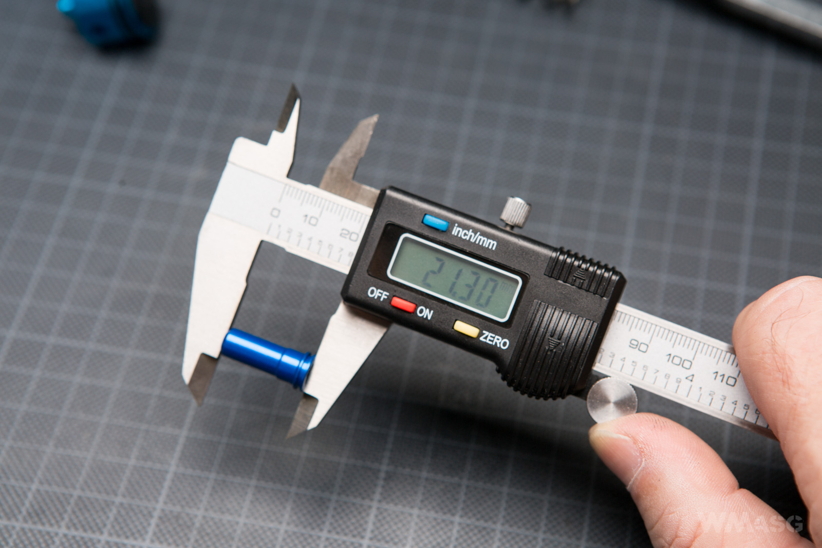 Specna Arms SA-E12 PDW - wewnątrz