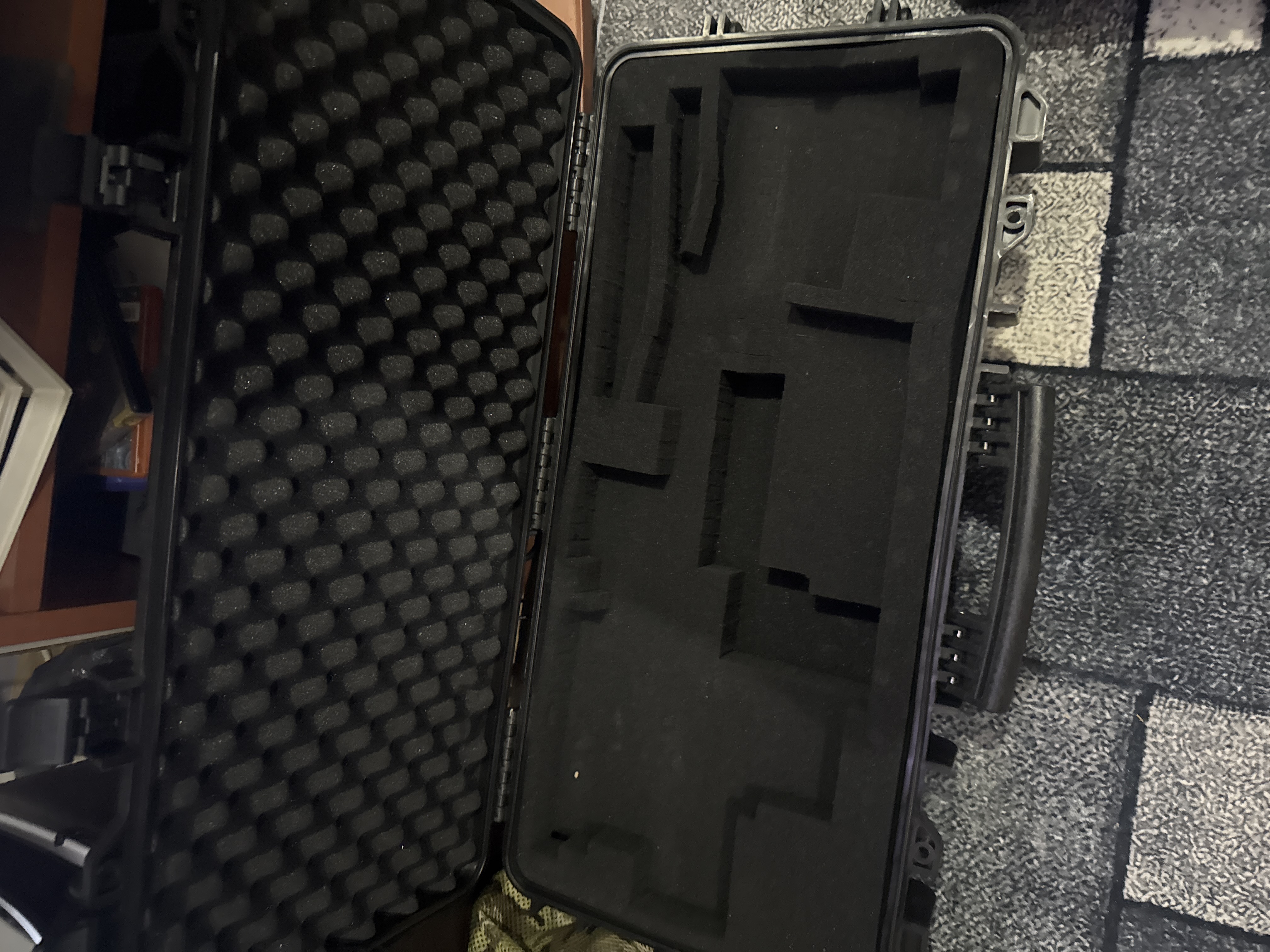 Walizka nuprol srednia