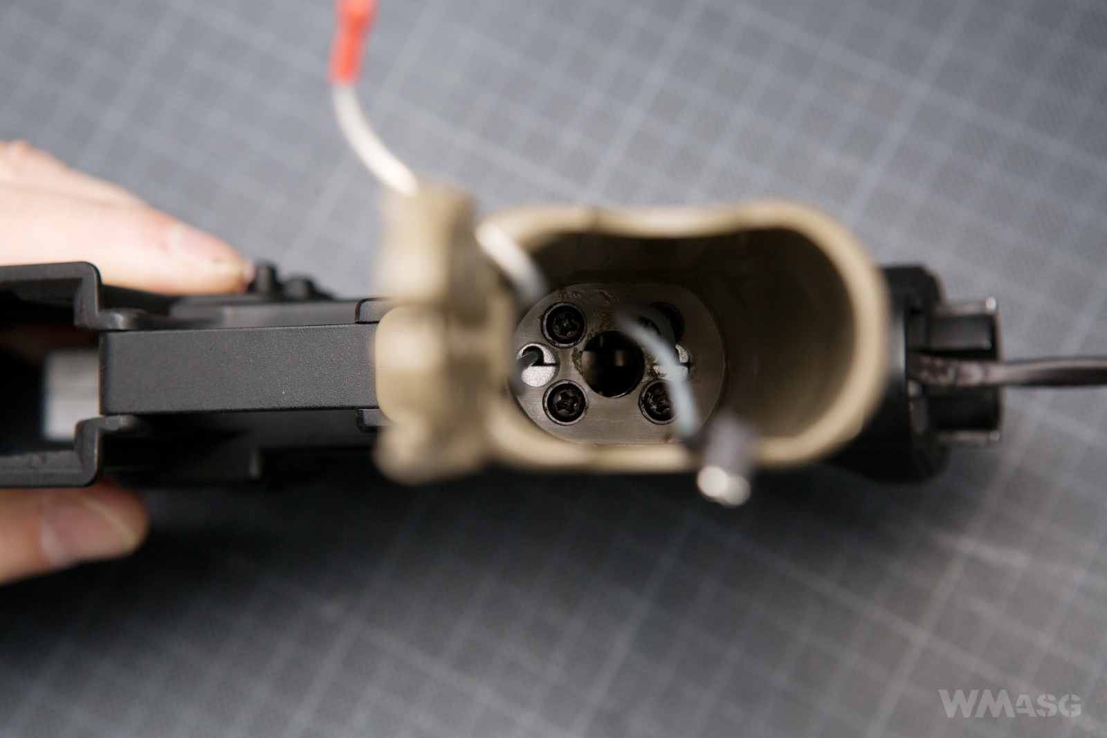 Specna Arms SA-E12 PDW - wewnątrz