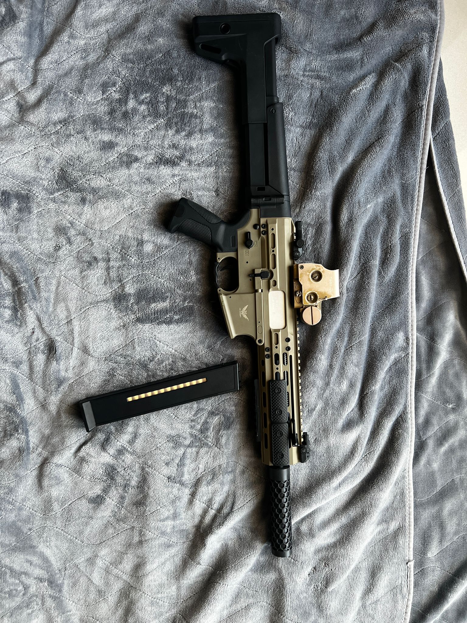 Replika, mundur, Luneta,