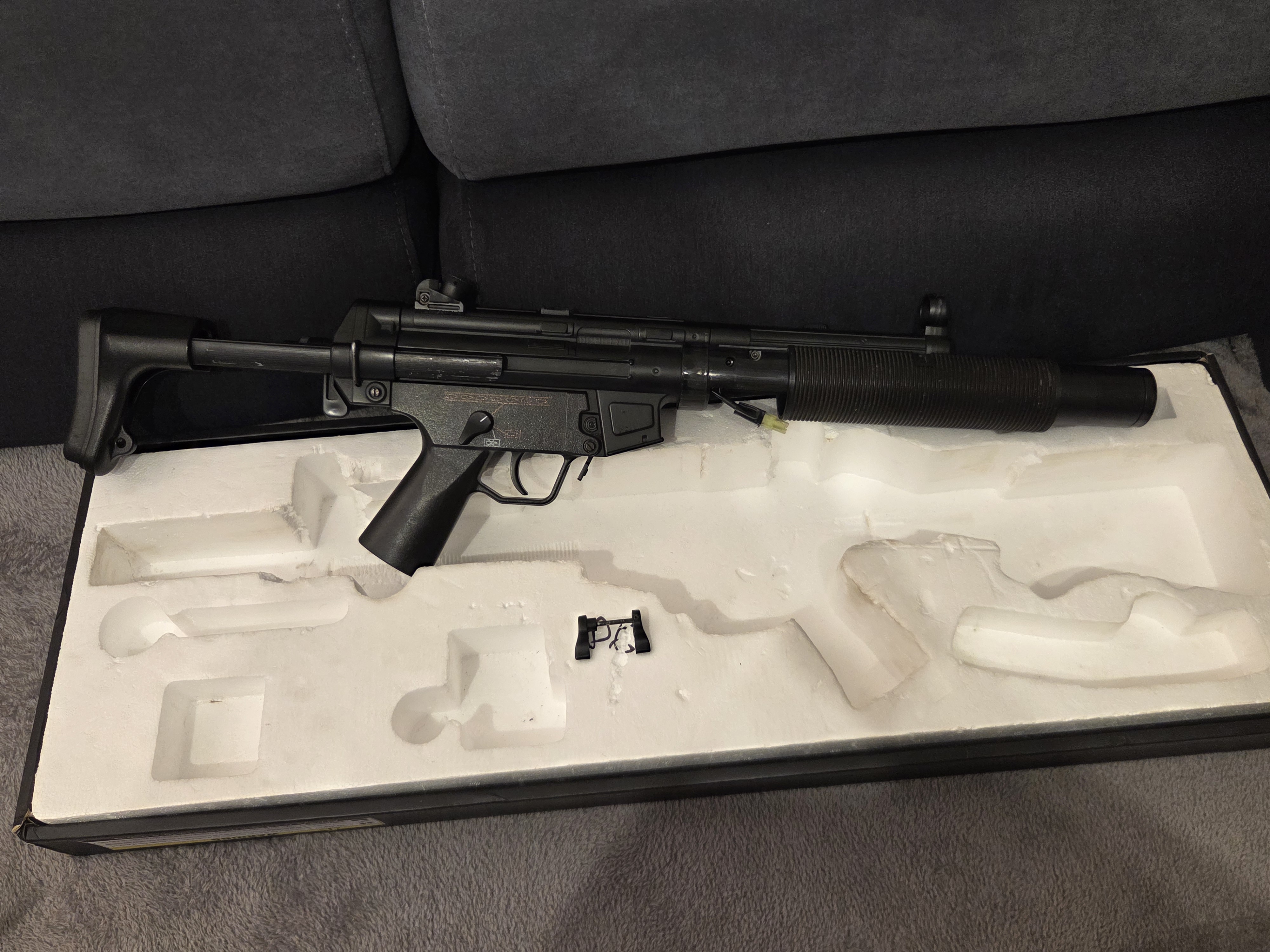 JG067 S6 Mp5sd6 1.0J