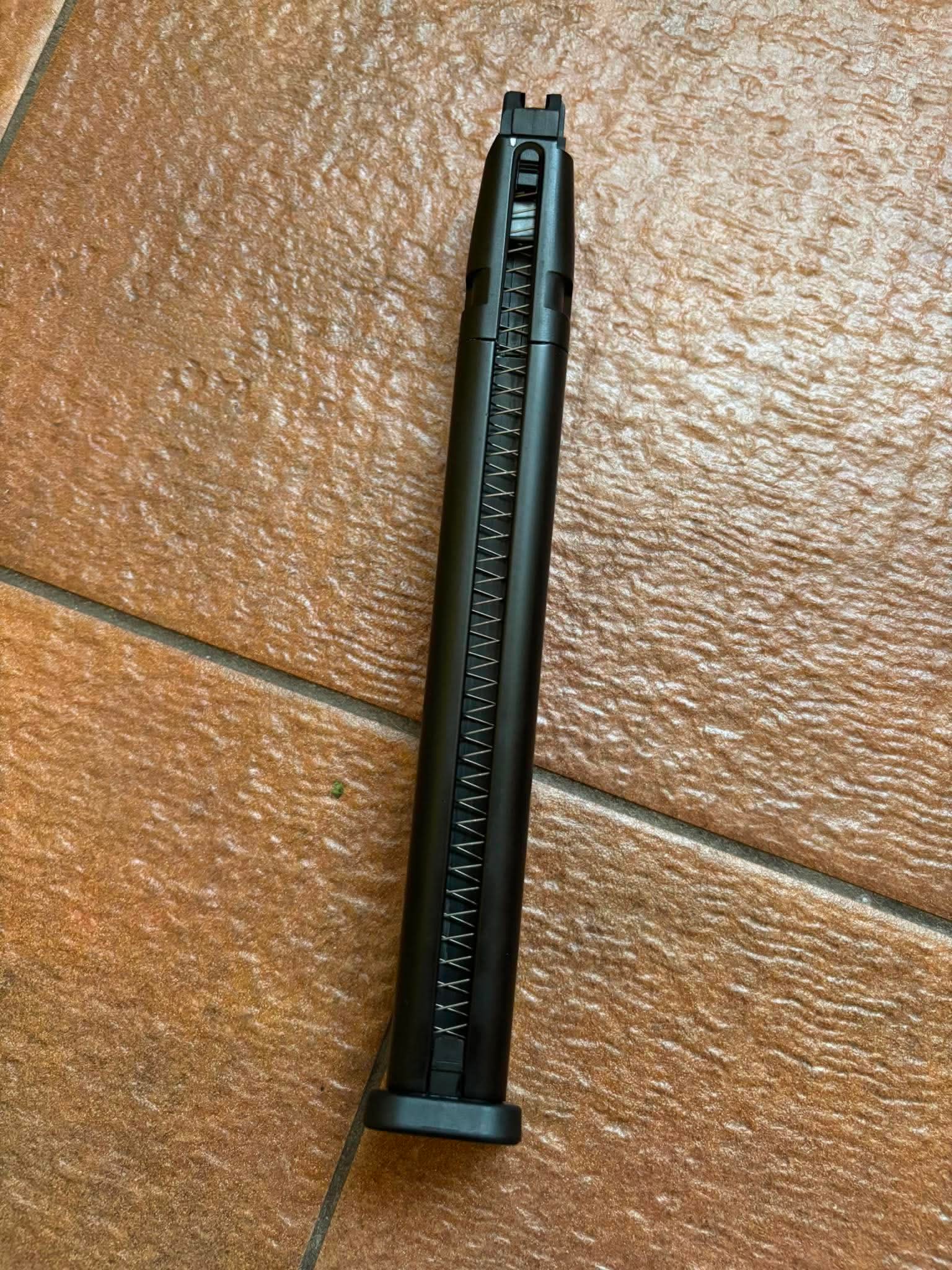Magazynek glock/aap01 Gbb/gbbr action army