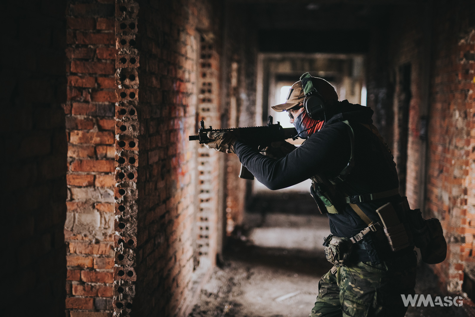 Specna Arms SA -E12 PDW Edge BK-TAN (sesja w terenie)