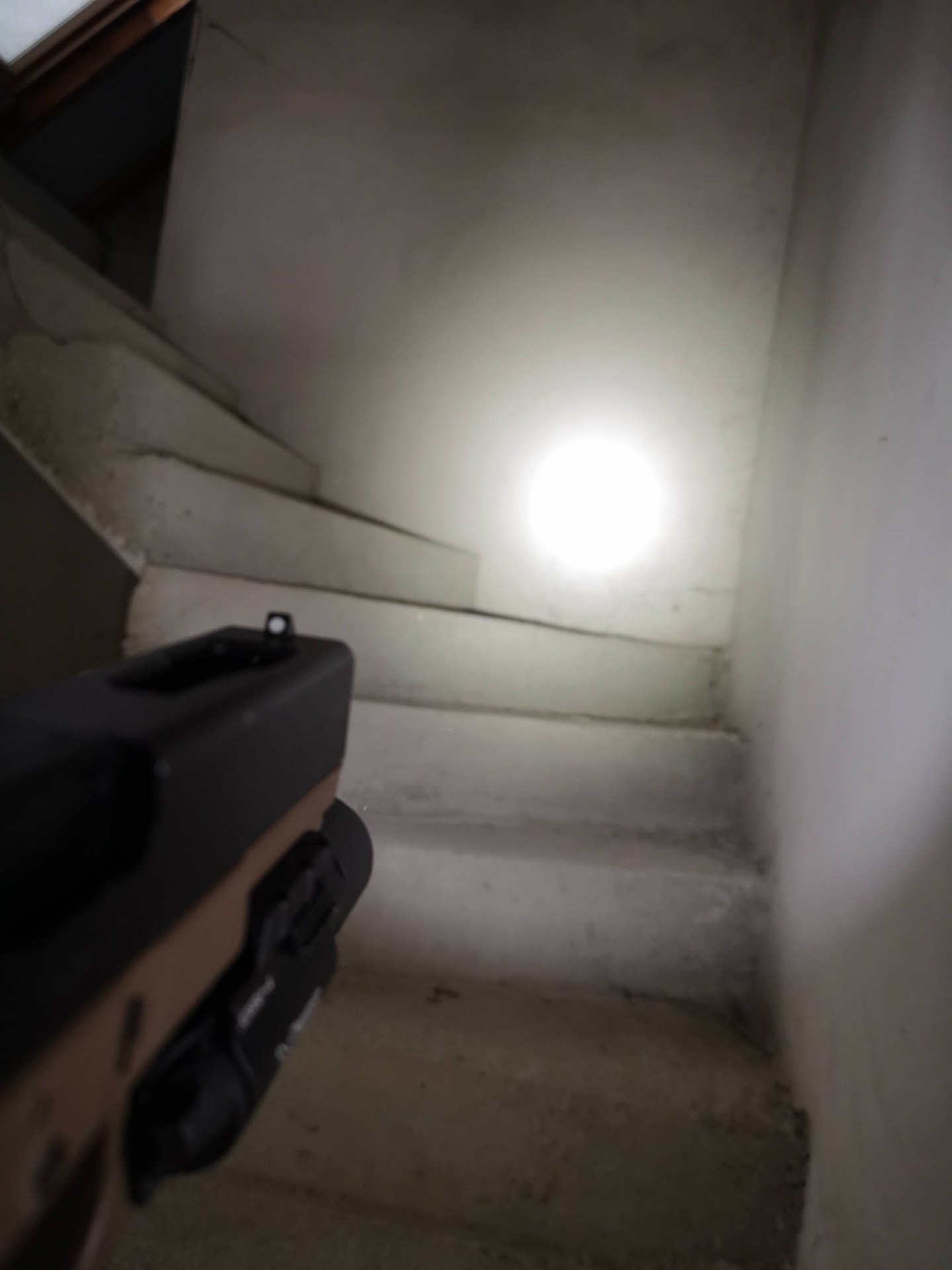 Latarka SureFire X300U jak nowa