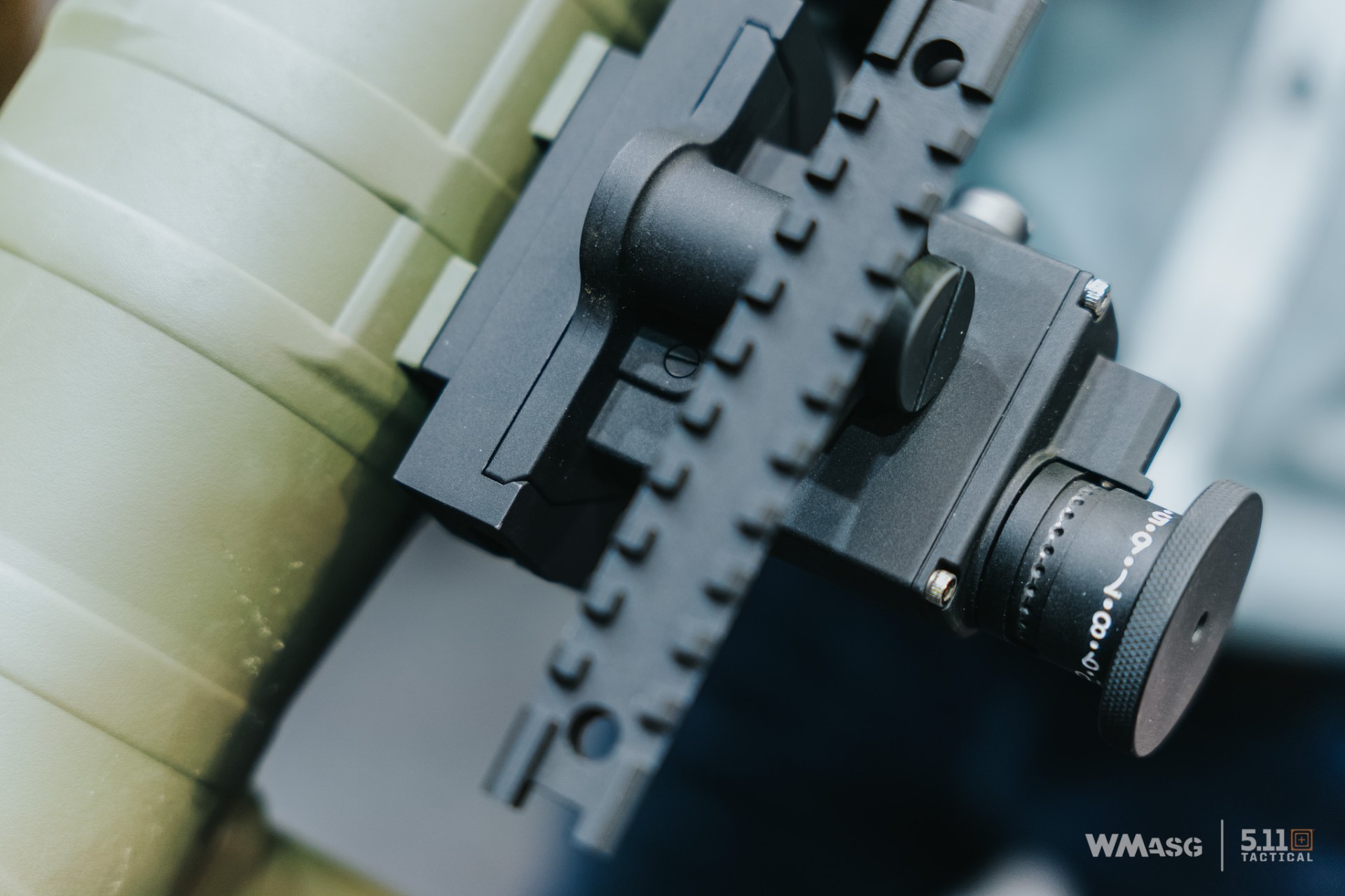 Nowy prototyp repliki Vega Force Company na targach IWA 2023