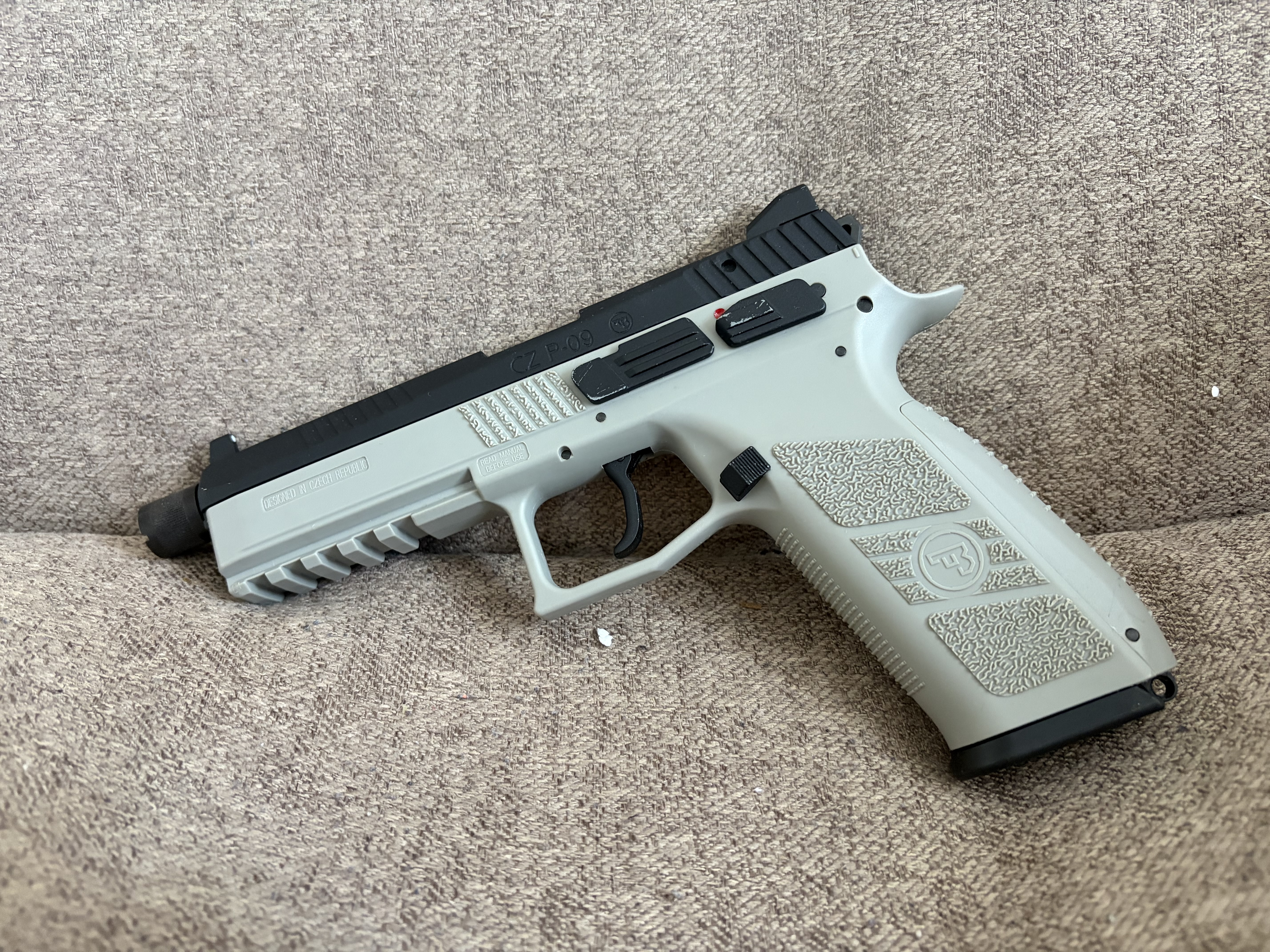 Replika CZ P-09 używana