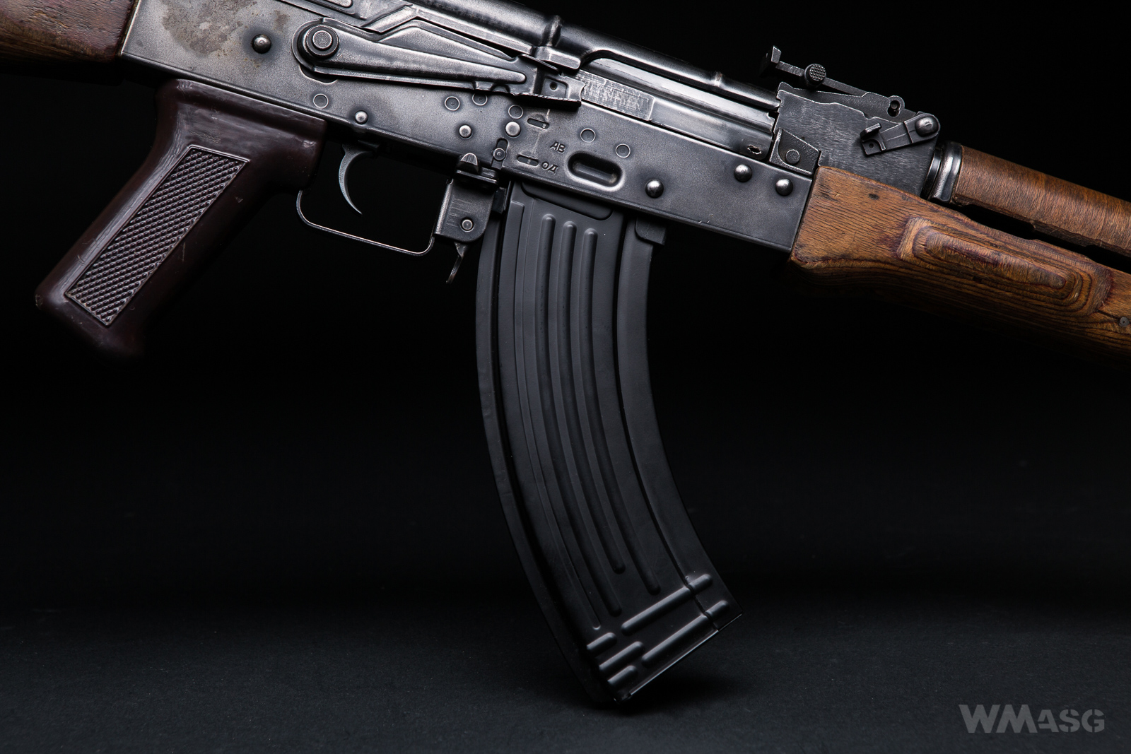 AKM G&G (z AIMS)