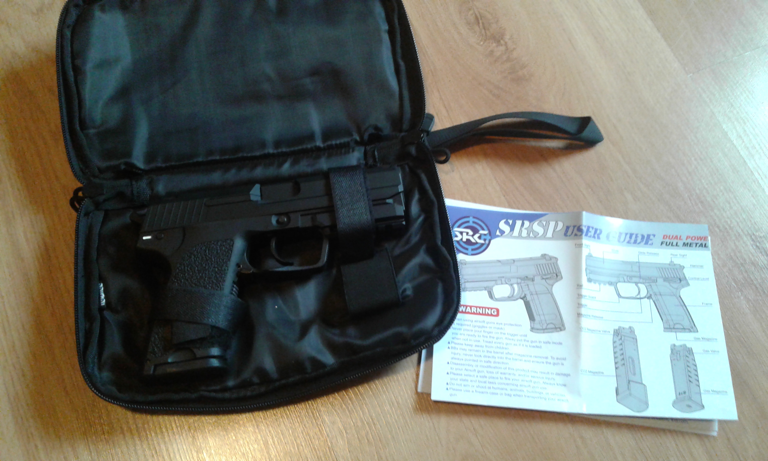 HK USP, SR,C jak NOWA