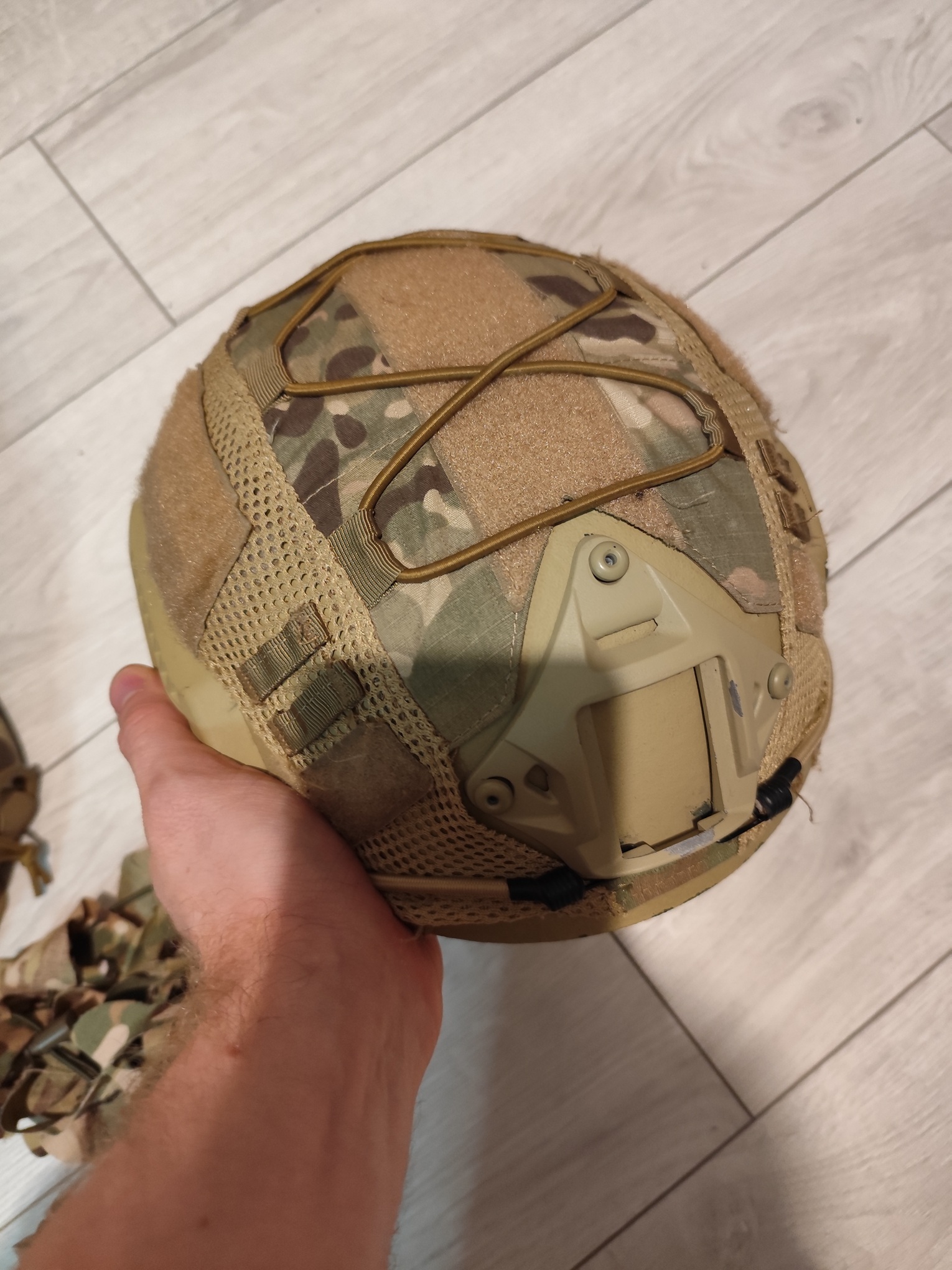 Hełm Aholdtech FAST XL Ultra High Cut, fasunek Wendy