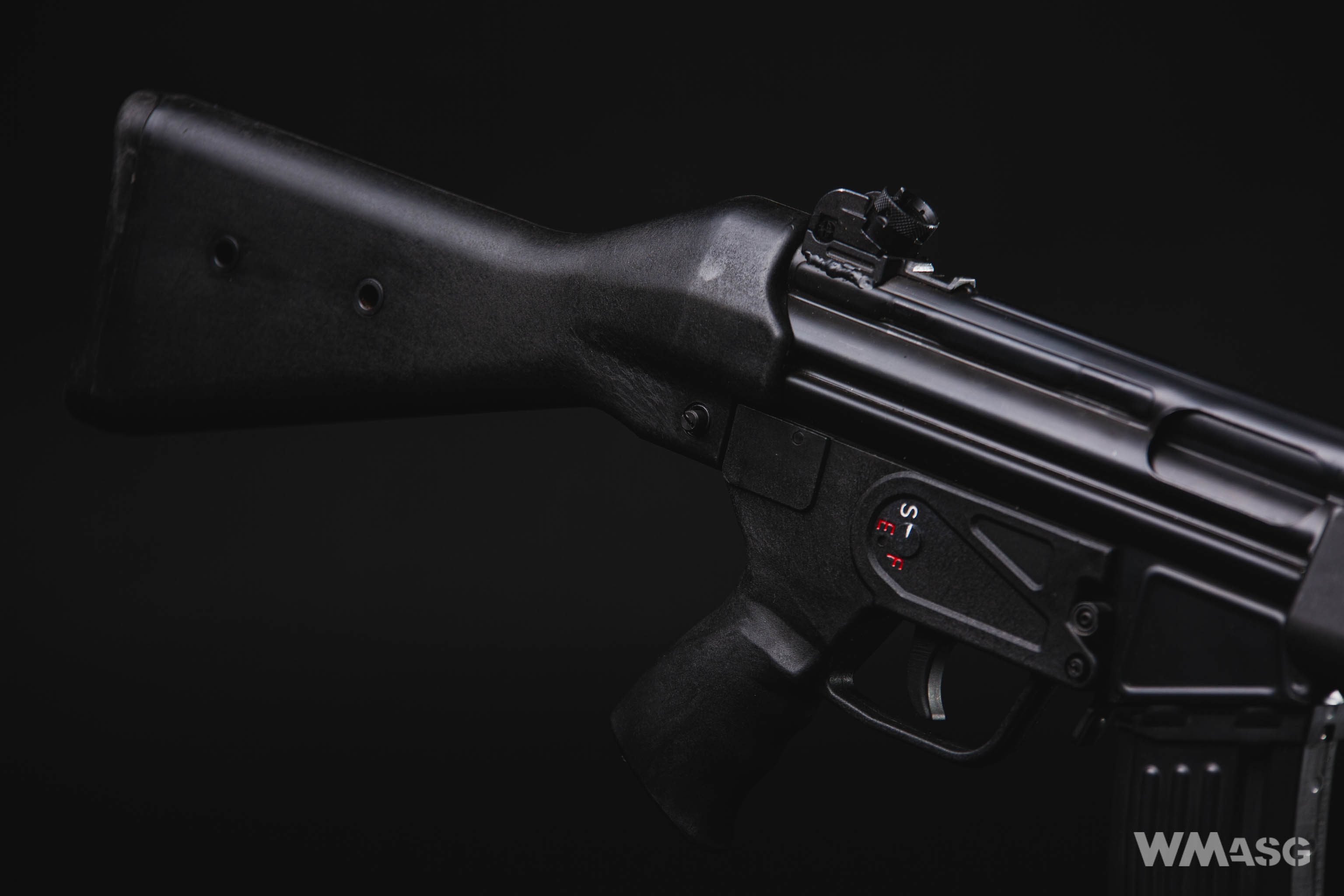LCT LK-33A2 (HK G33) z zewnątrz