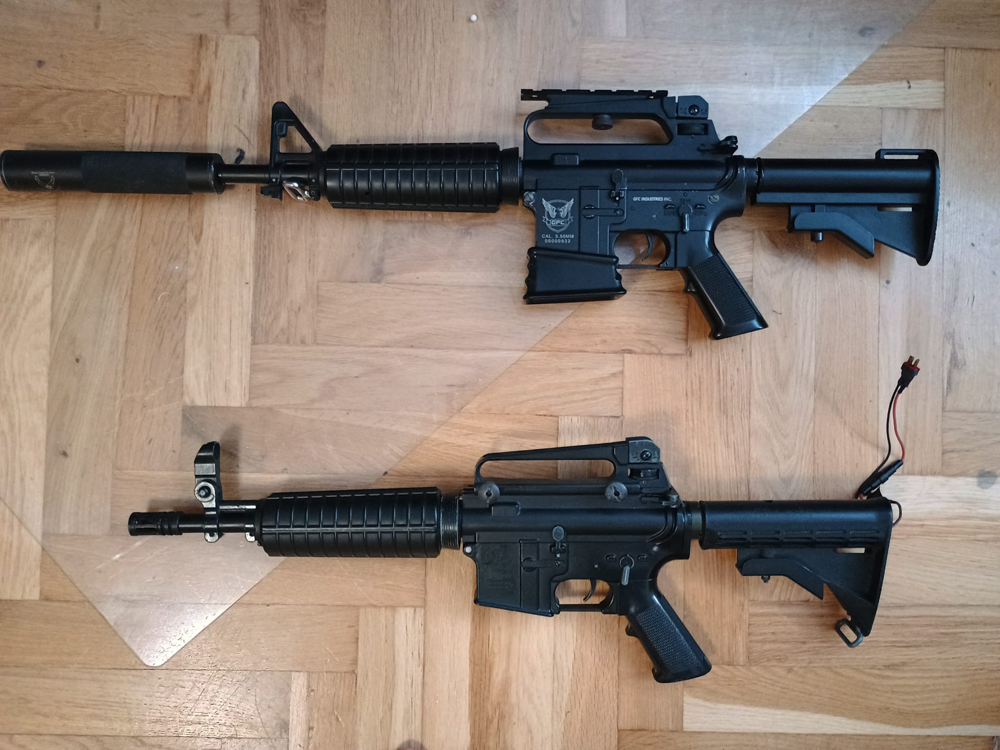Dwie repliki m 4