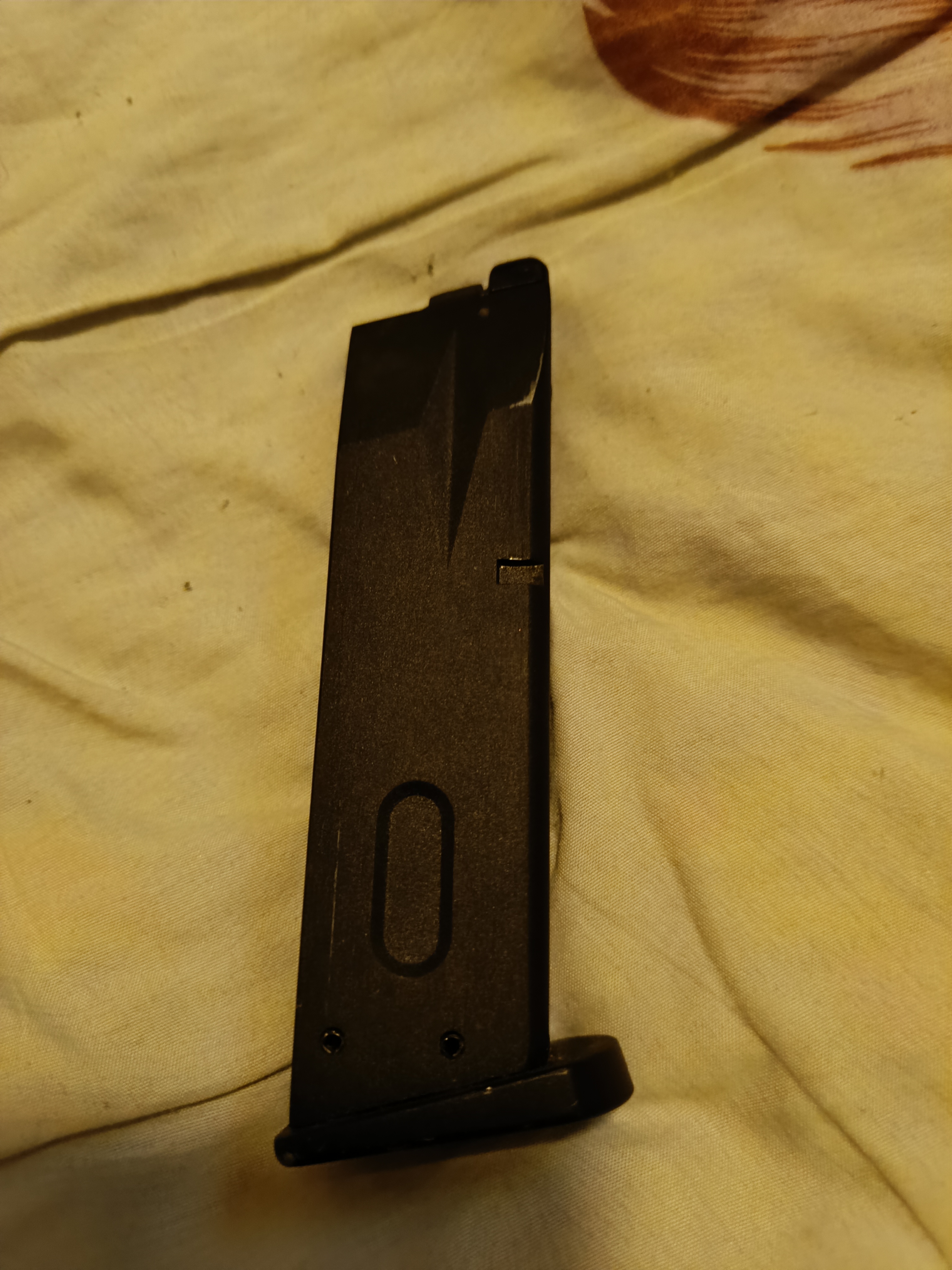 Magazynek KJW na GG do Beretty.