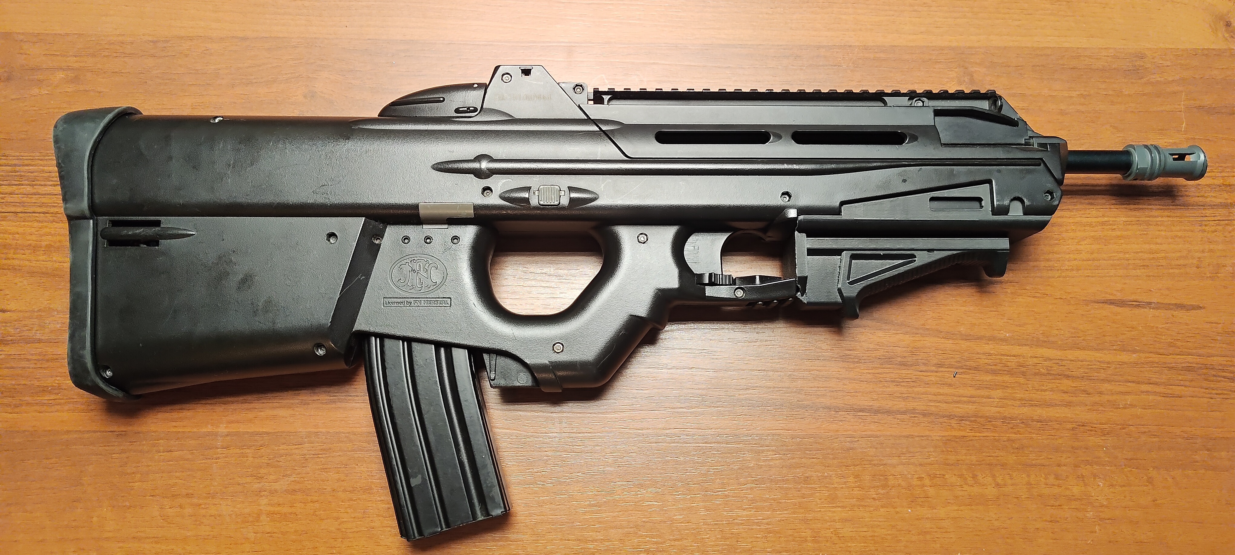 FN F2000 Cybergun