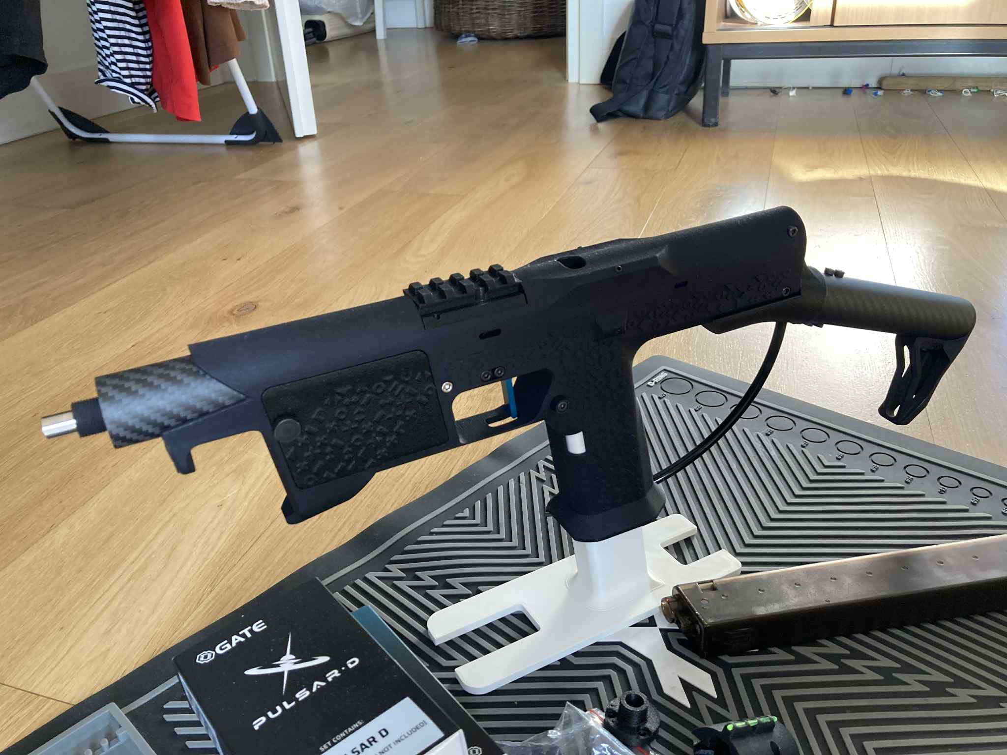 Pistolet maszynowy HPA wielkości pistoletu z silnikiem HPA