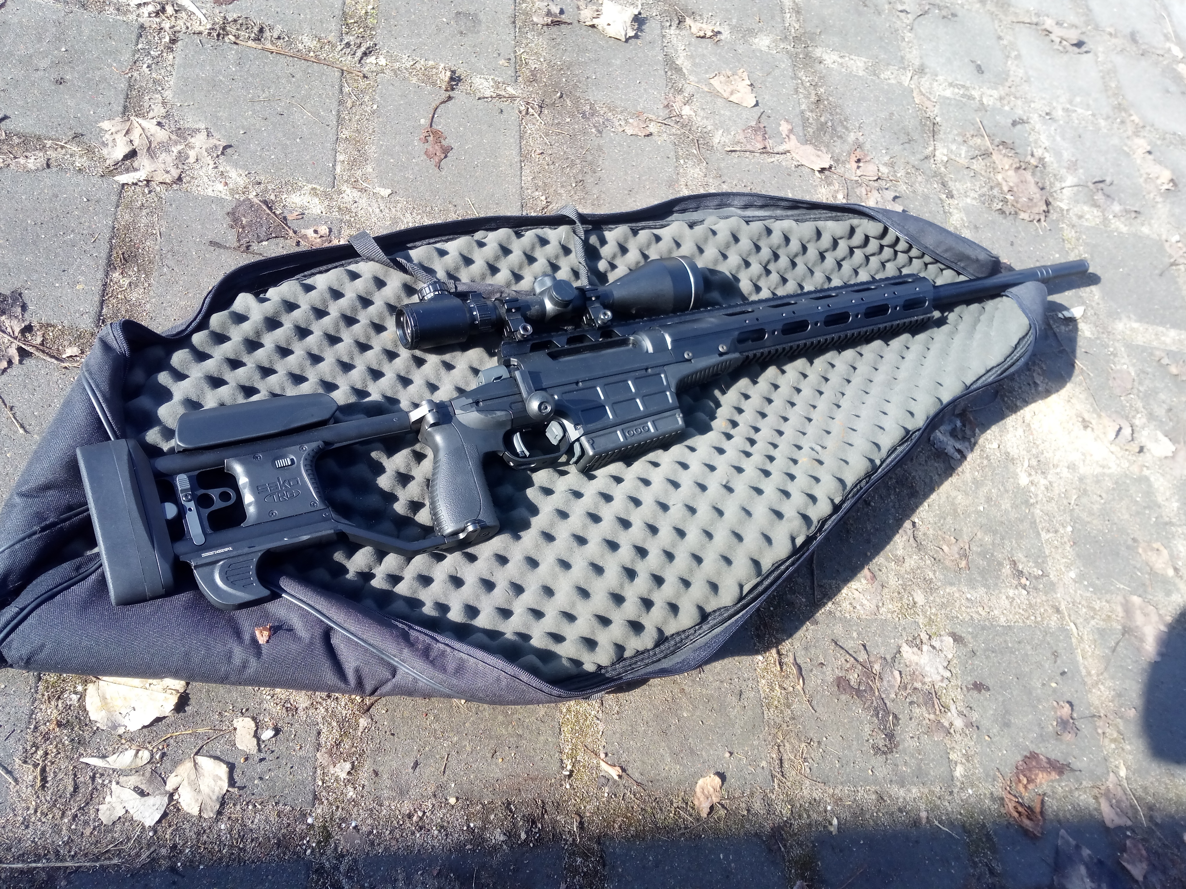 SAKO TRG M10 karabin snajperski po tuningu , solidny ciężki sprzęt