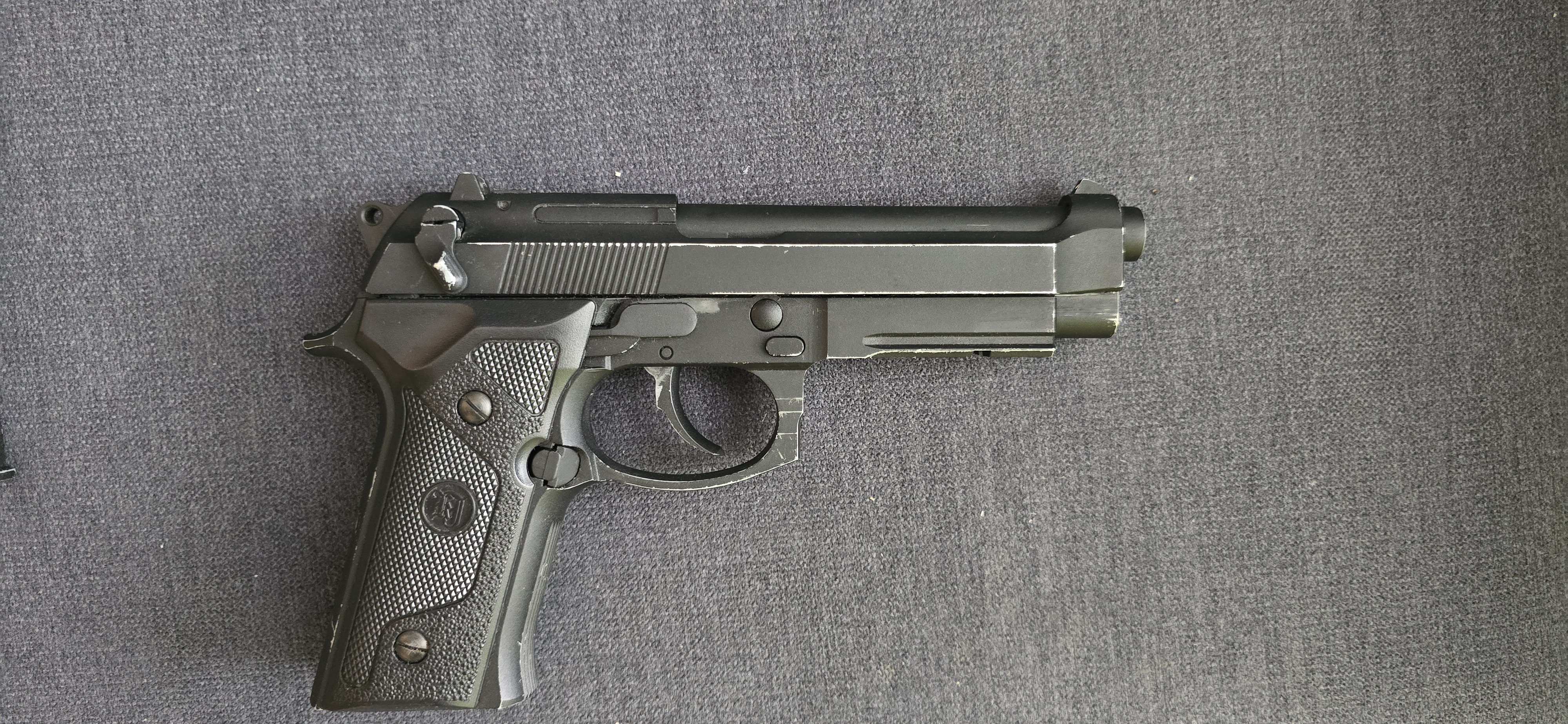 Replika M9 GBB KJW + dodatkowy magazynek