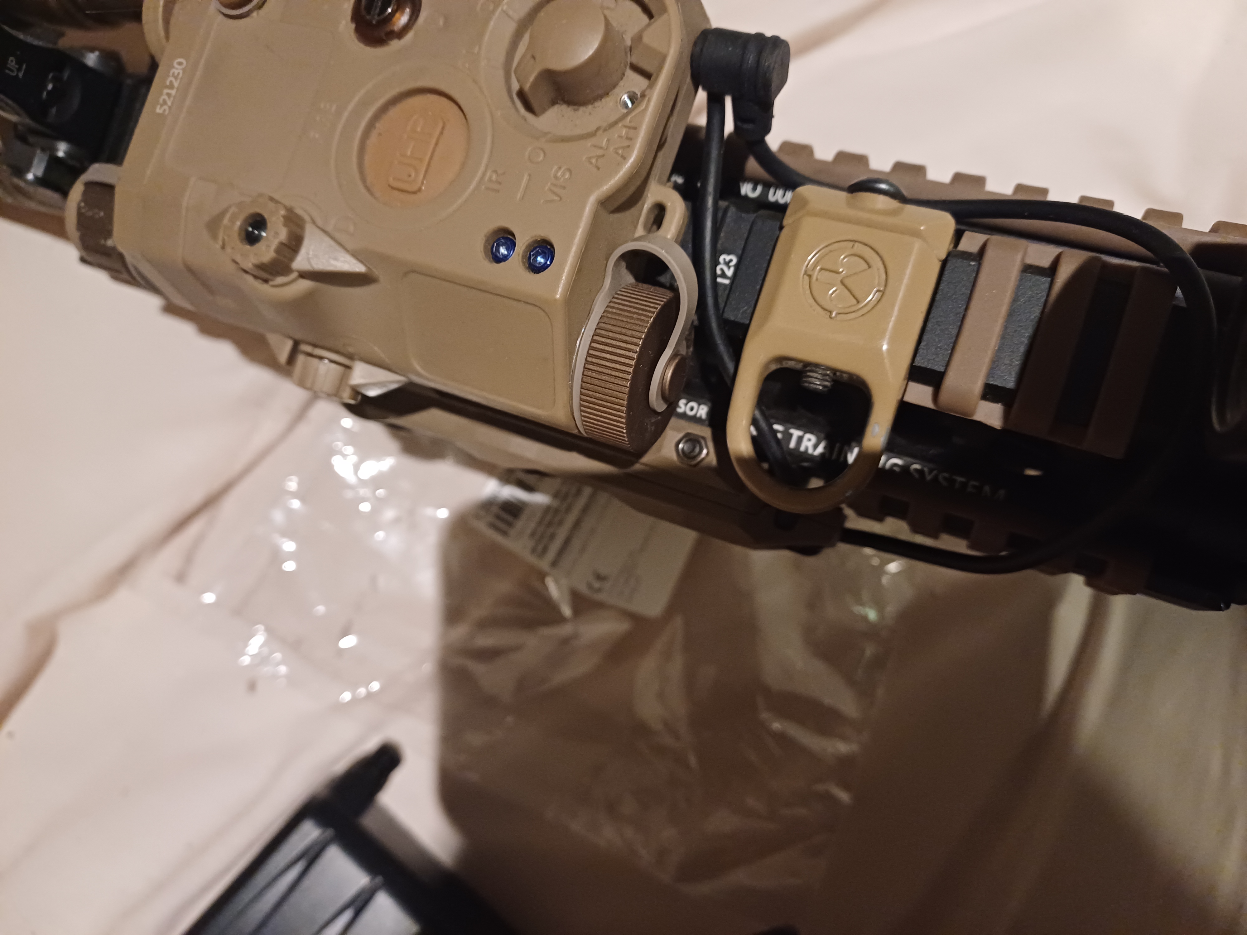 CGS MK18 z dodatkami