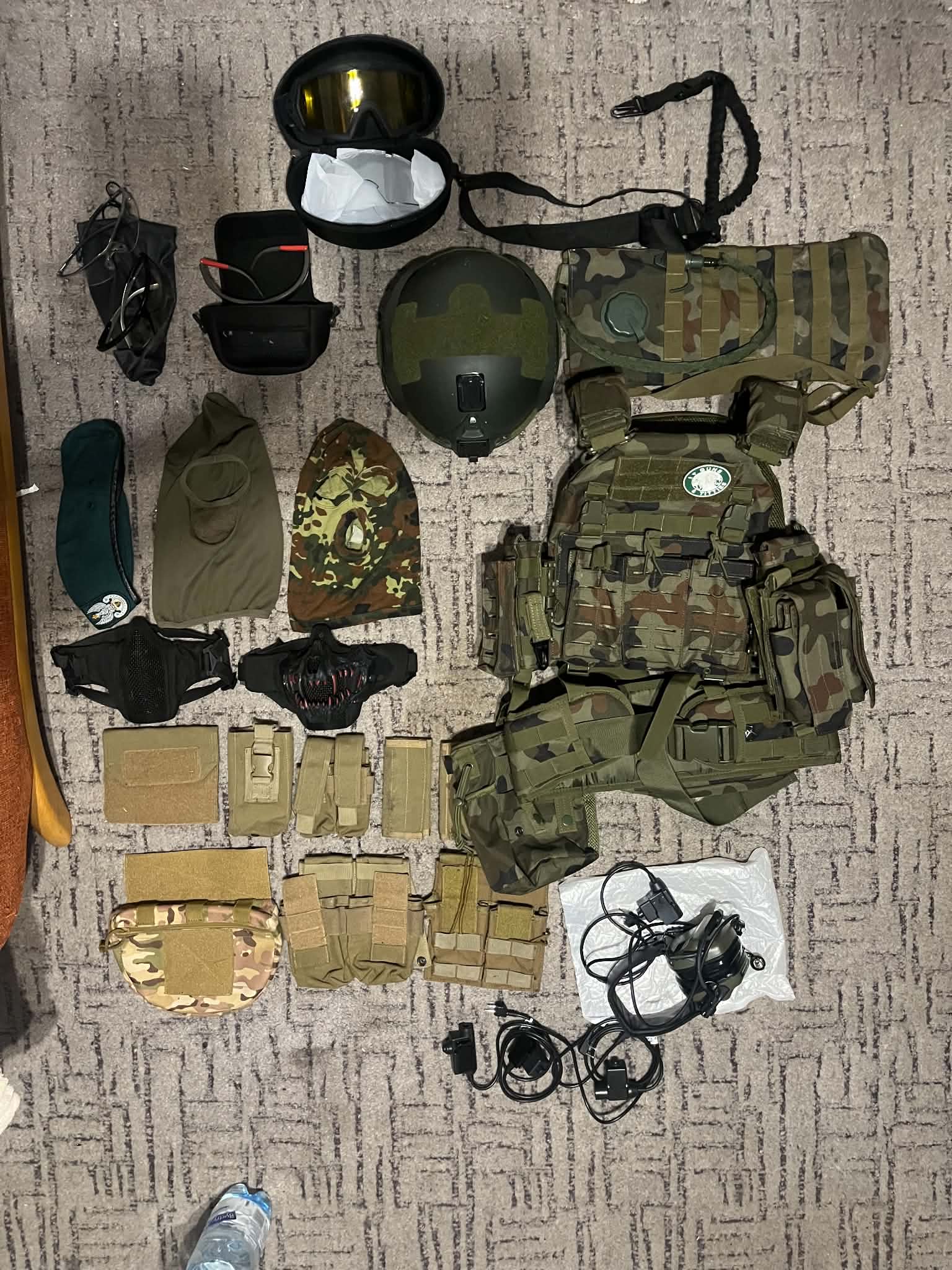 zestaw taktyczny ASG / Militaria | Kamizelka, Hełm, Słuchawki, Gogle | Całość