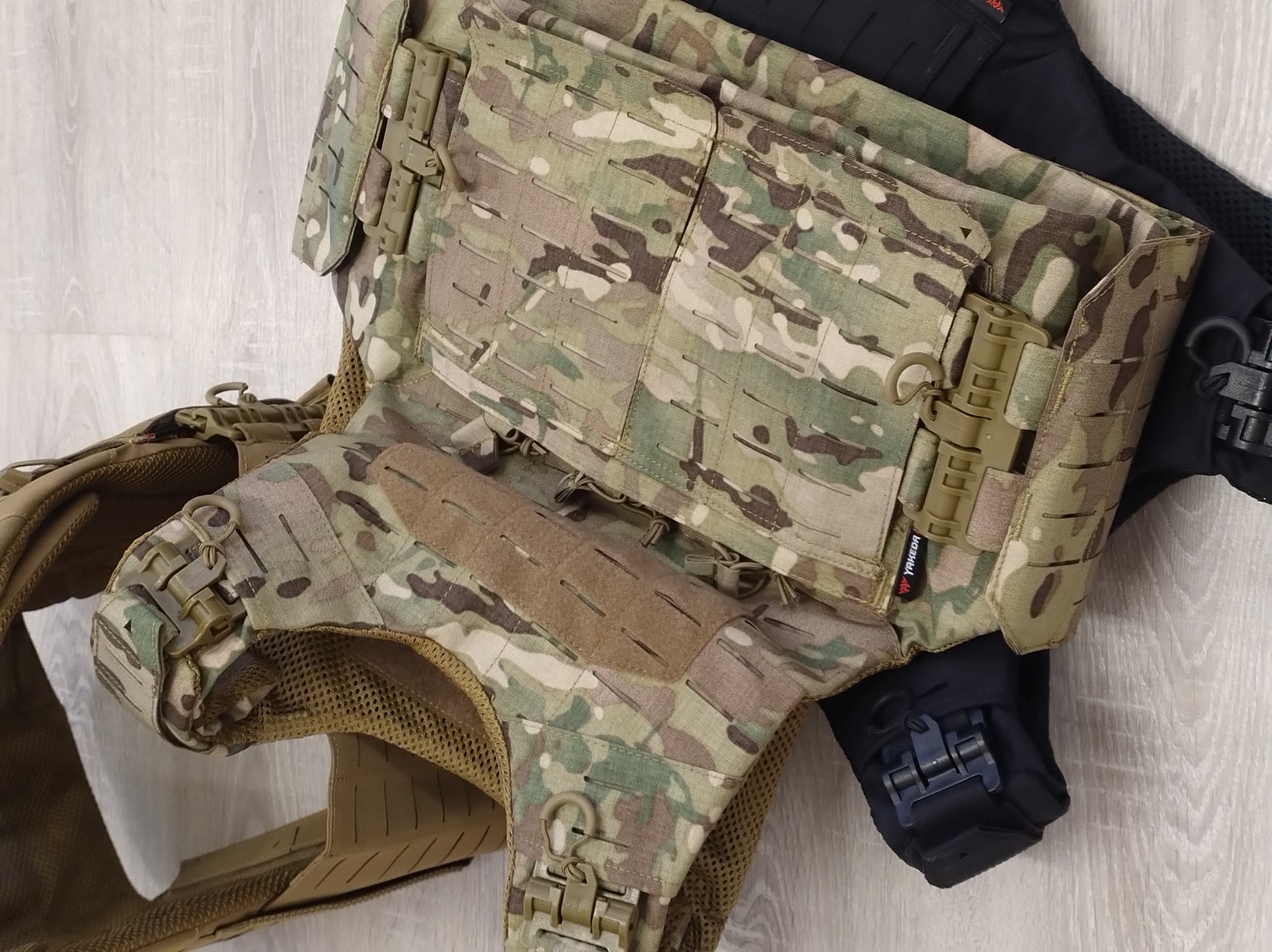 Kamizelka taktyczna Plate Carrier MOLLE - różne modele, hurt od 10 szt.