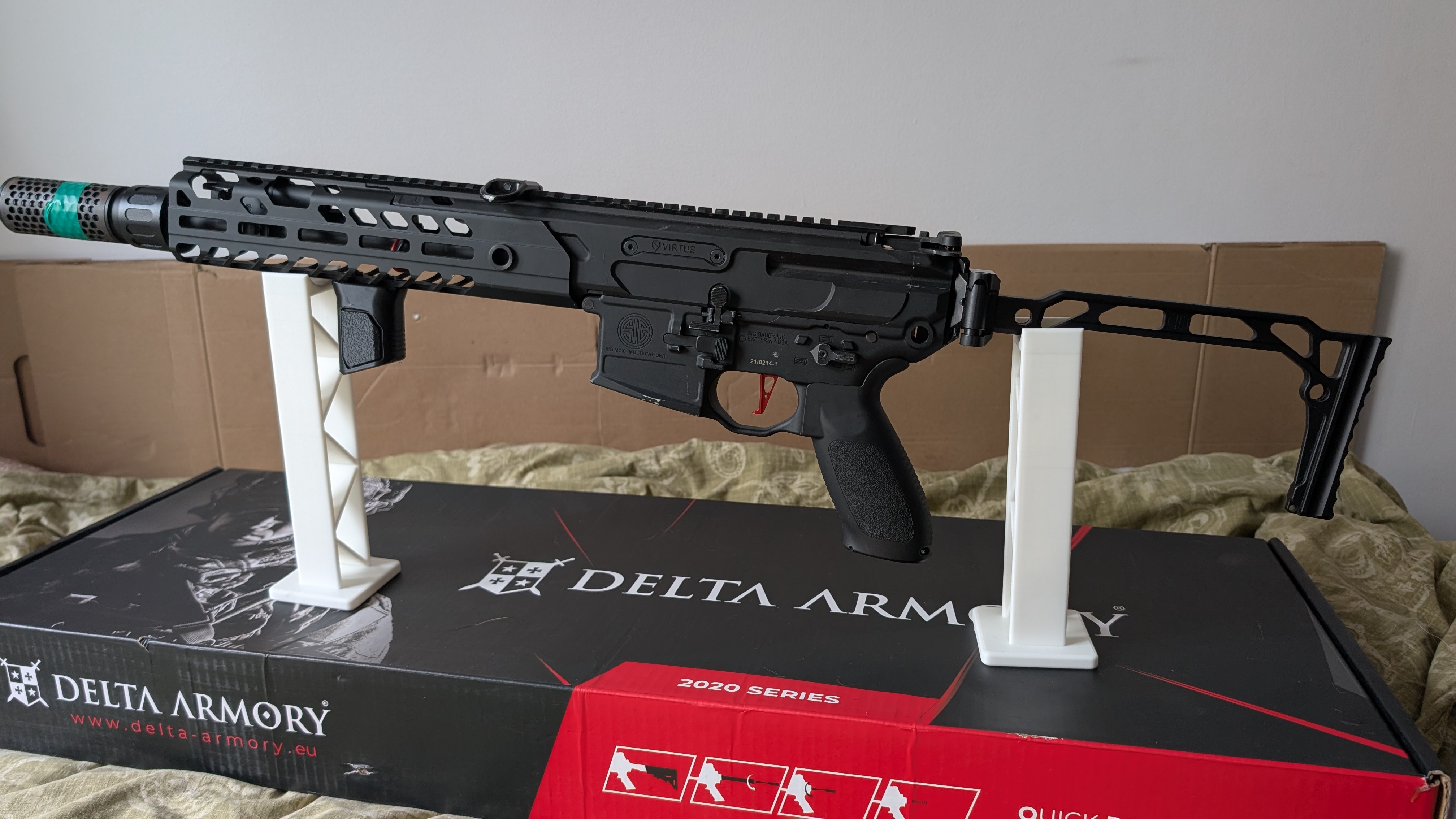 Szkieletowa kolba SS-8R z montażem 1913 5KU - Czarny