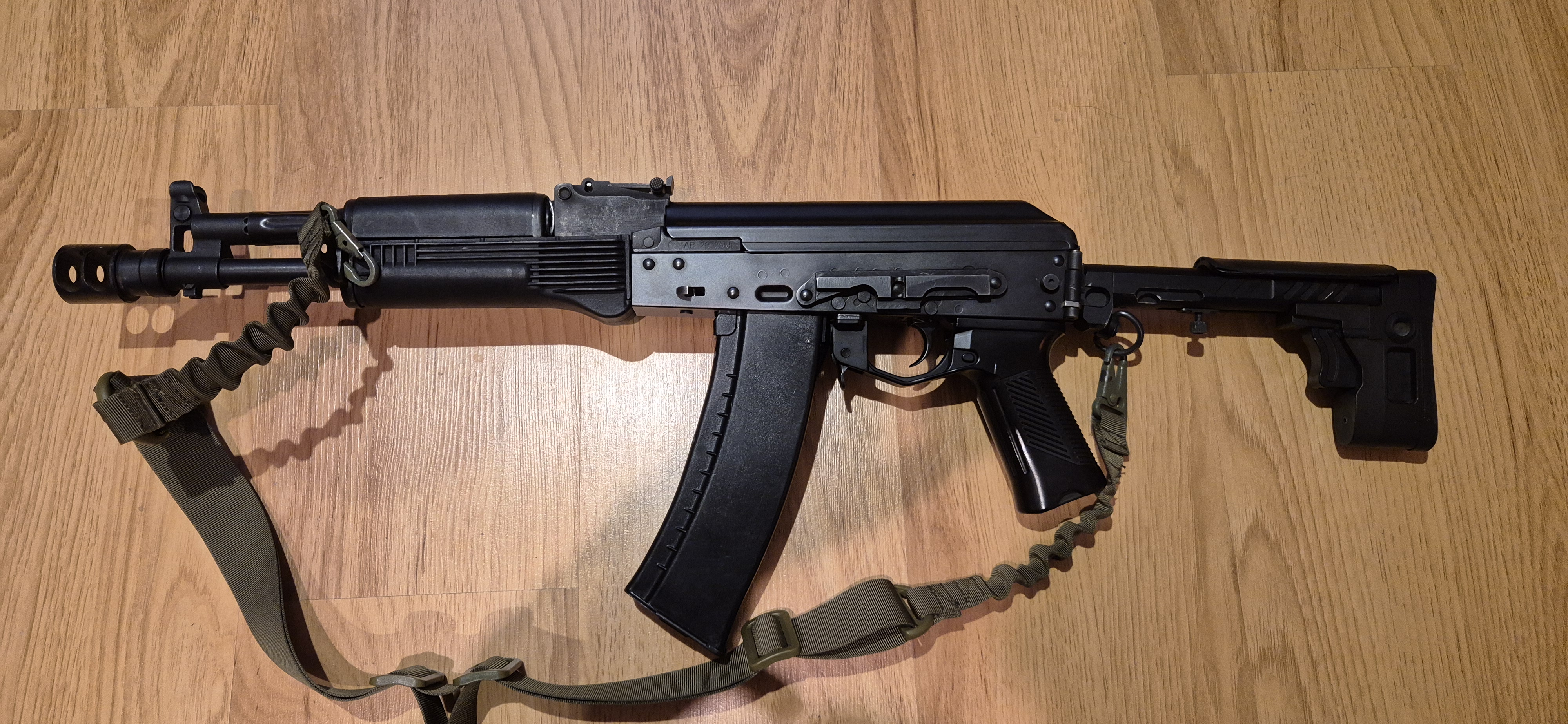 AK-105 LCT