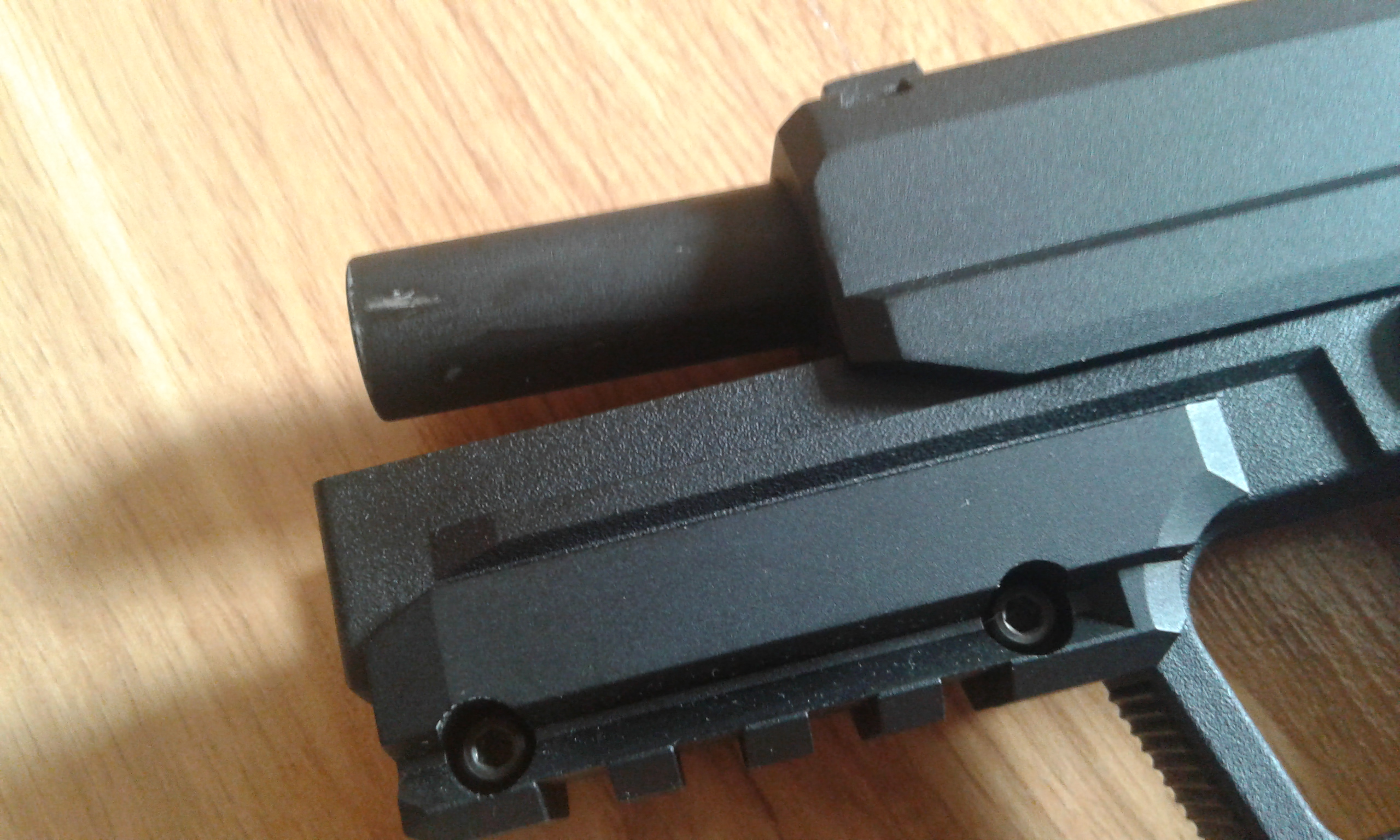 HK USP, SRC, jak NOWY