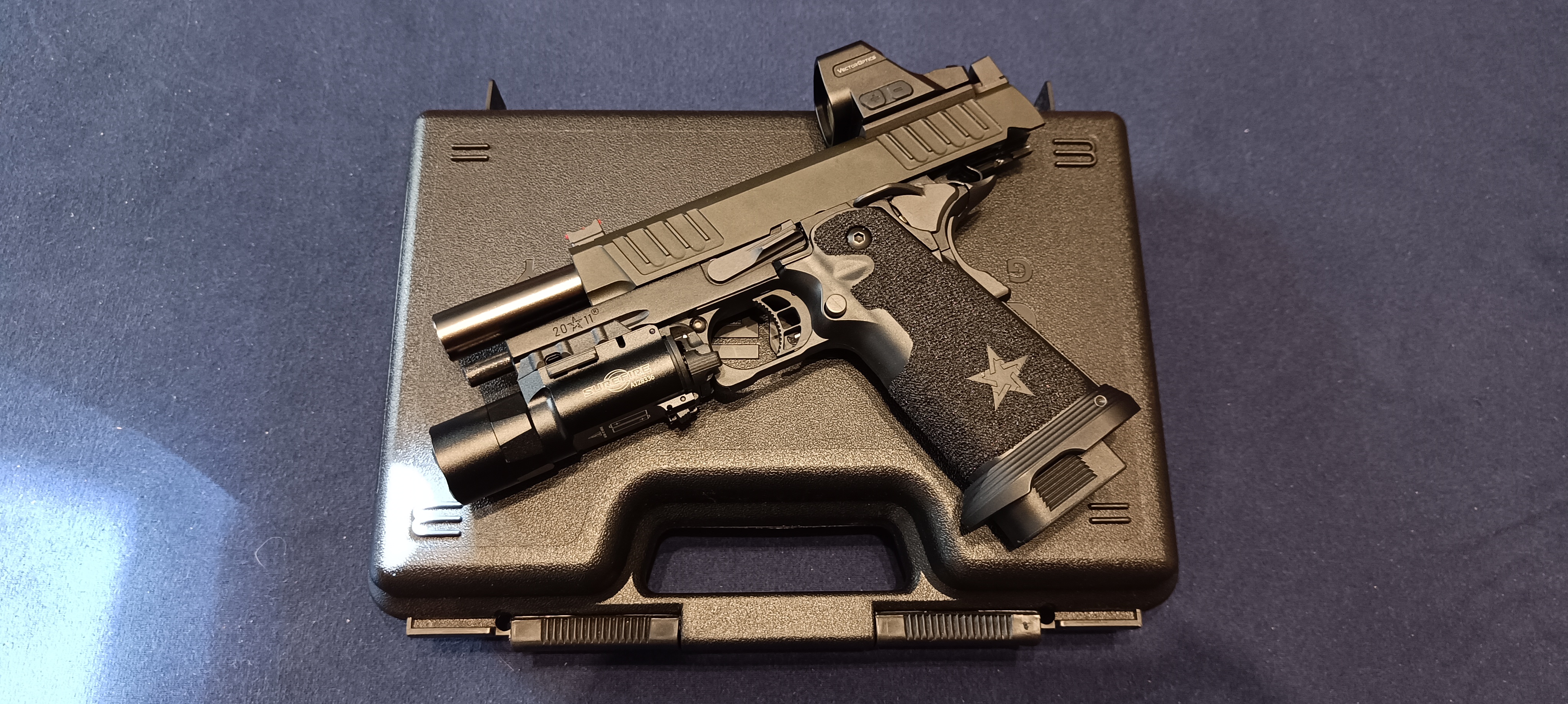 Army Armament R611-3A Staccato P + dodatki