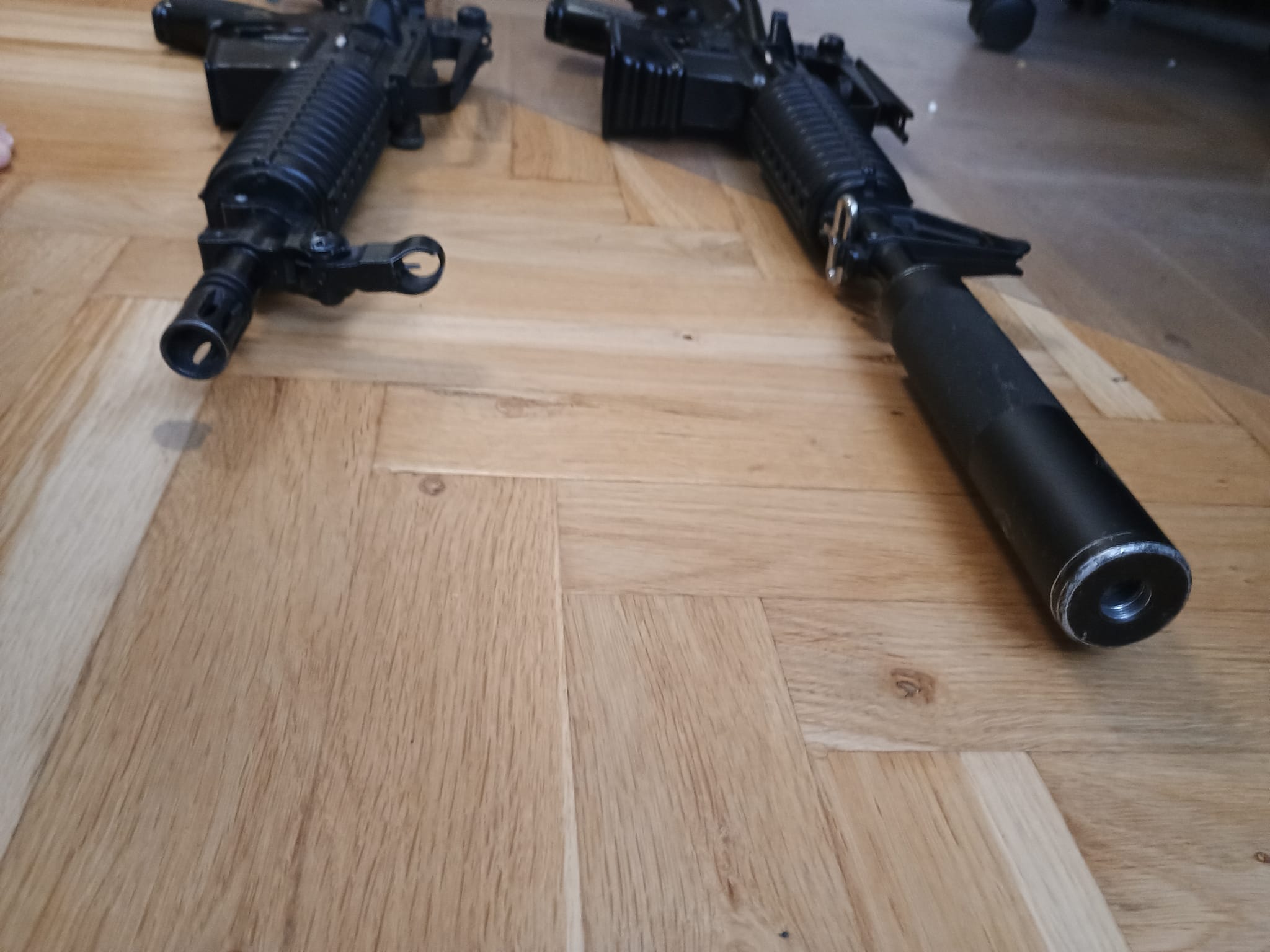 Dwie repliki m 4