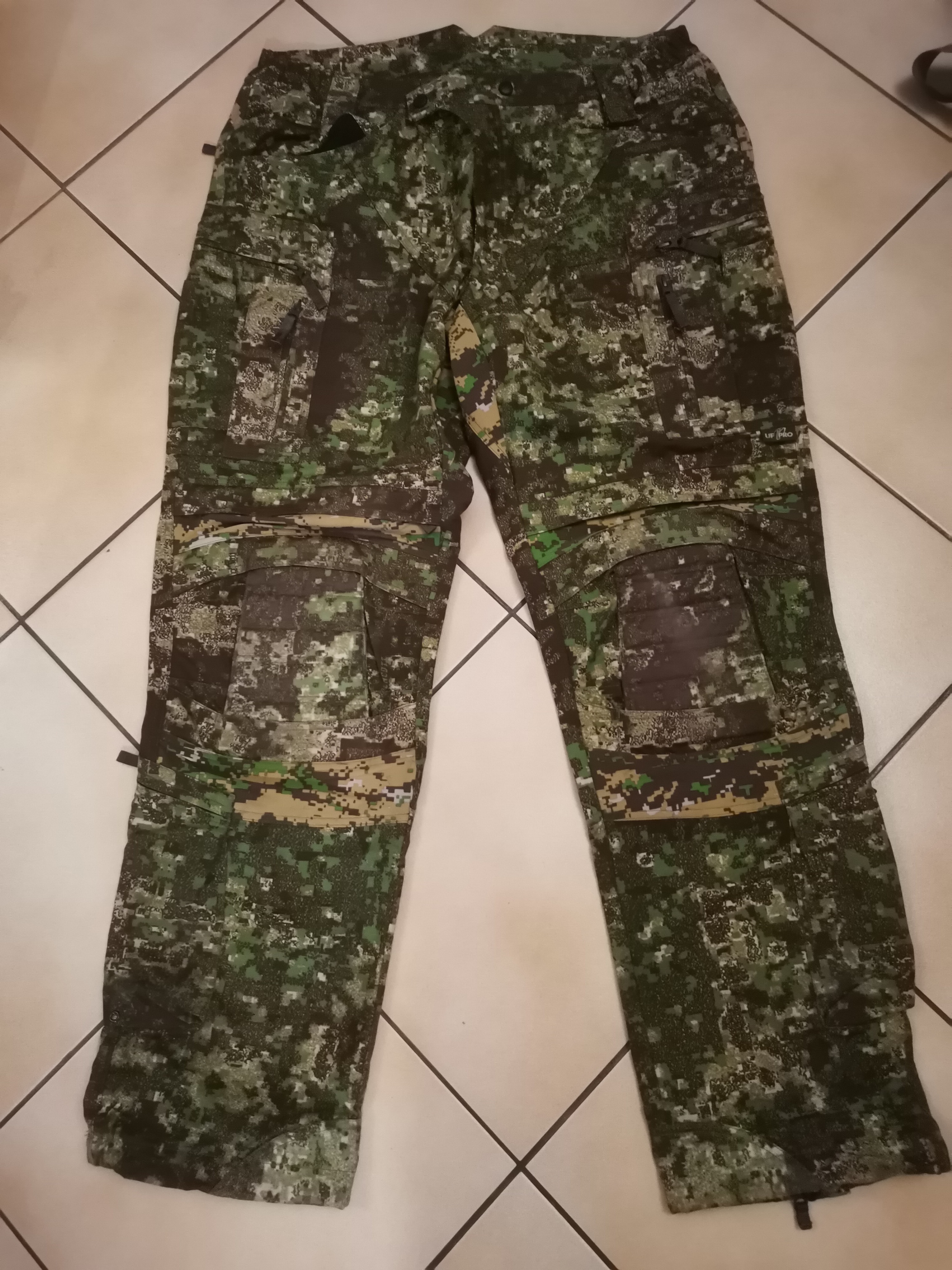 UF-PRO Striker XT Gen2 Greenzone