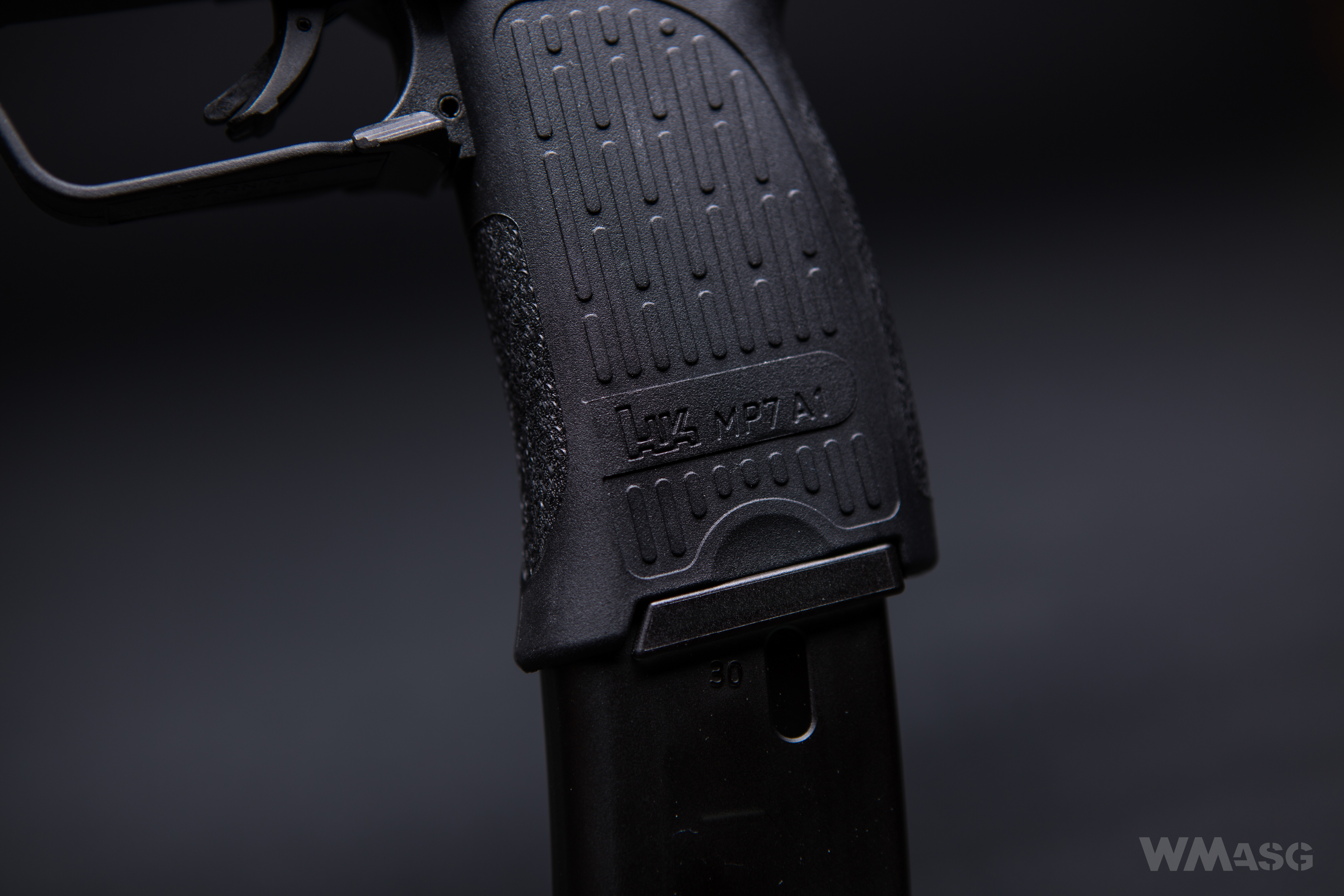 HK MP7A1 AEG - Umarex/VFC - z zewnątrz