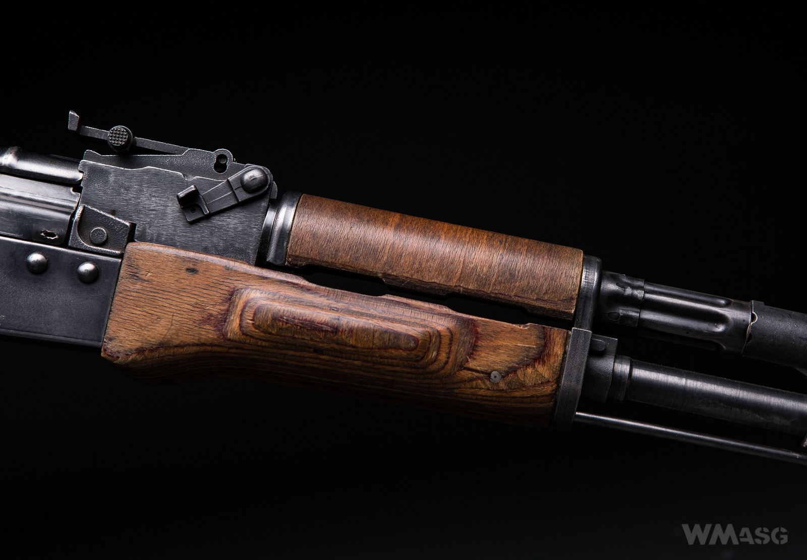 AKM G&G (z AIMS)