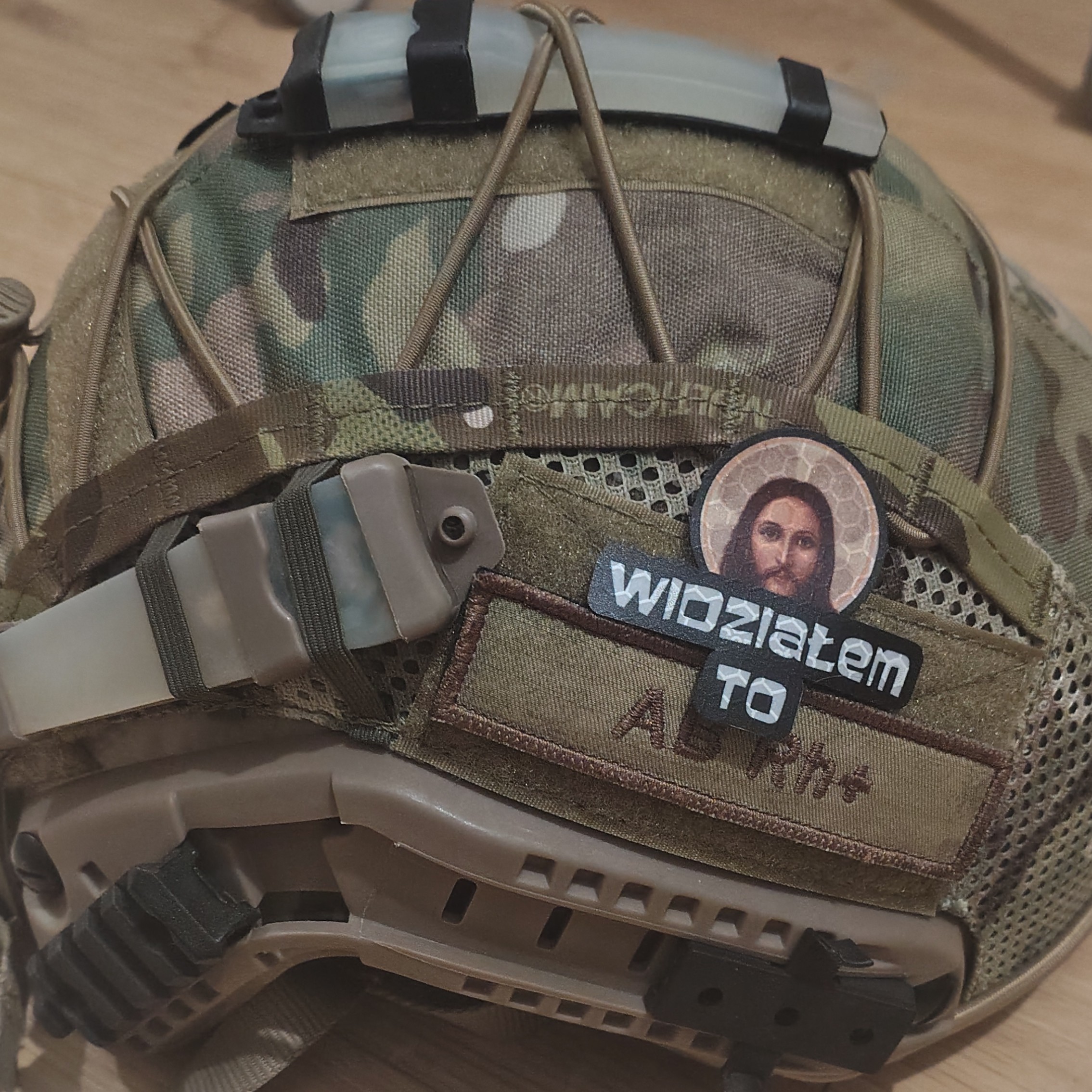 Replika hełmu FMA plus pokrowiec DBR Custom Gear