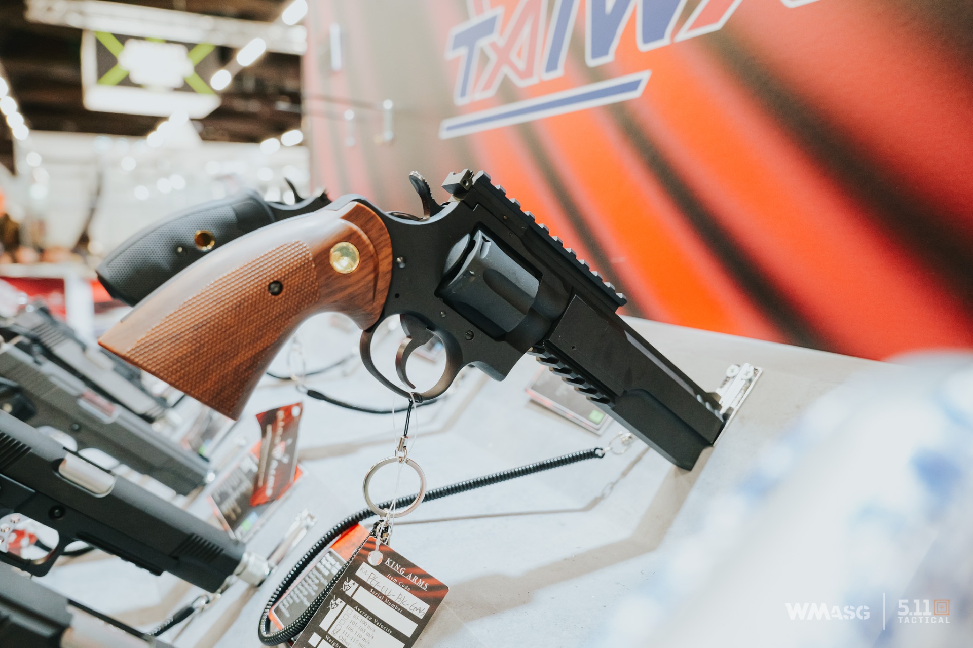 Nowości King Arms na IWA 2023