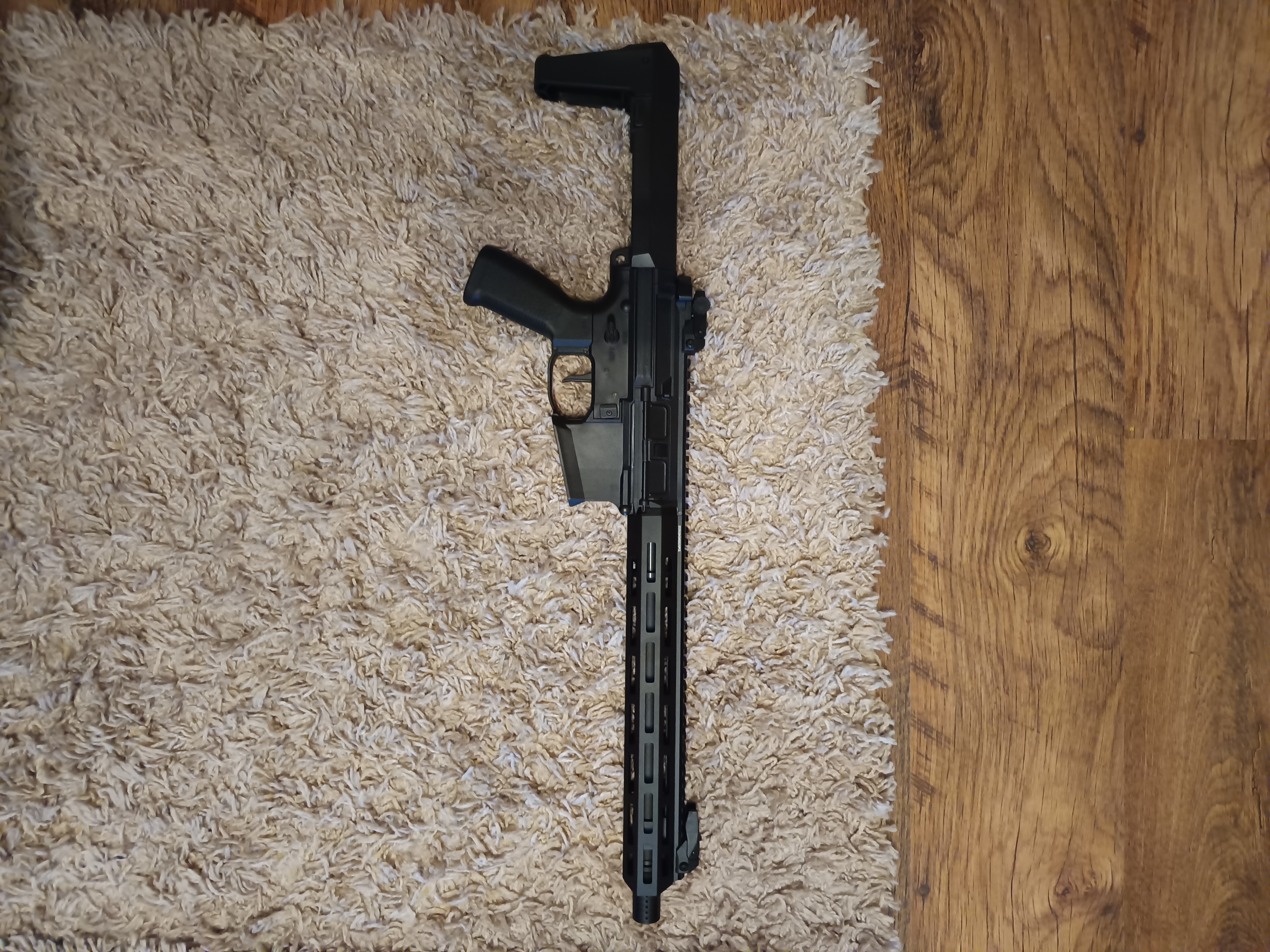Replika karabinku AR-15 Double eagle m904L