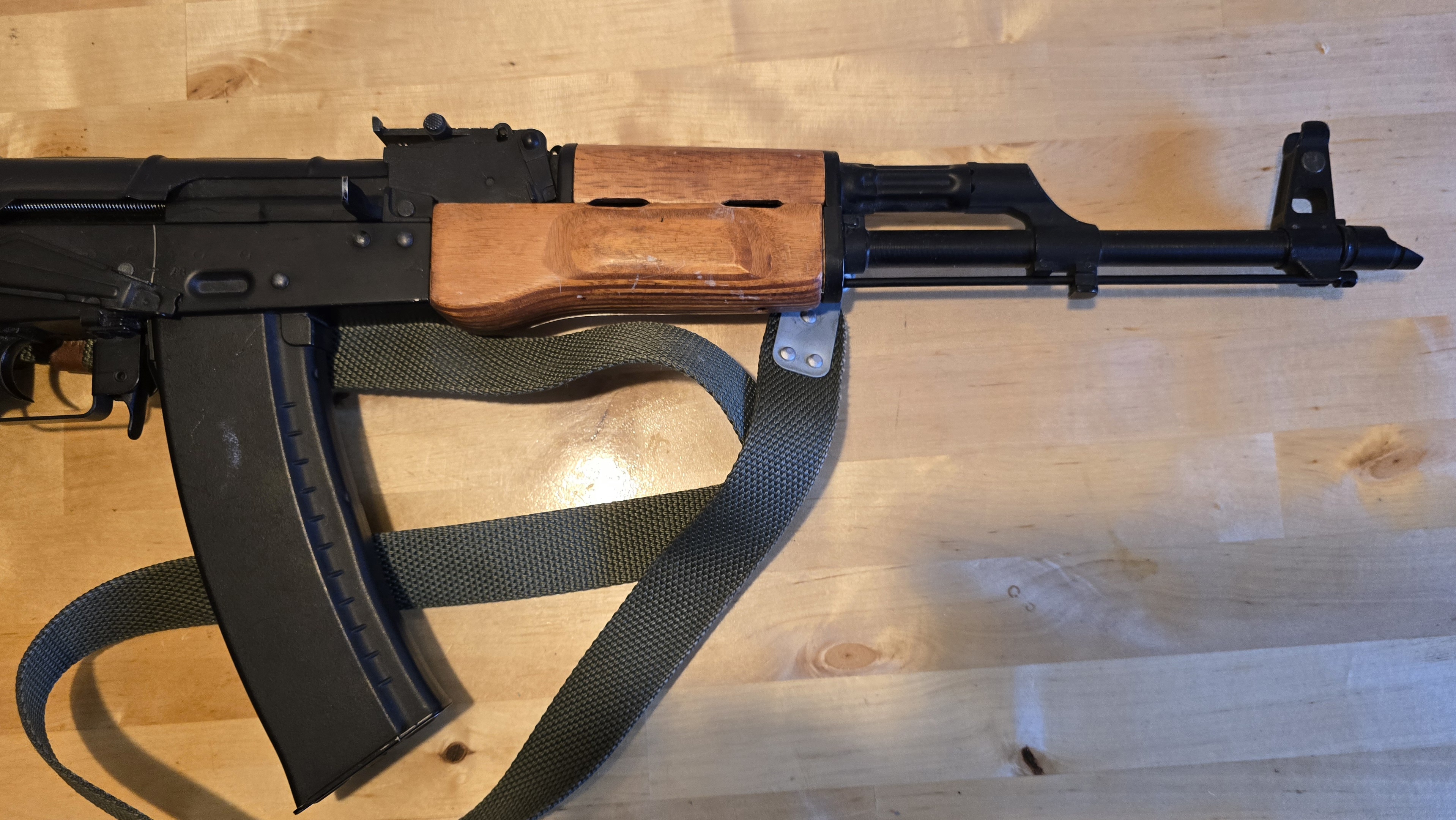 Karabinek RK-10 BOYI Elektryczny