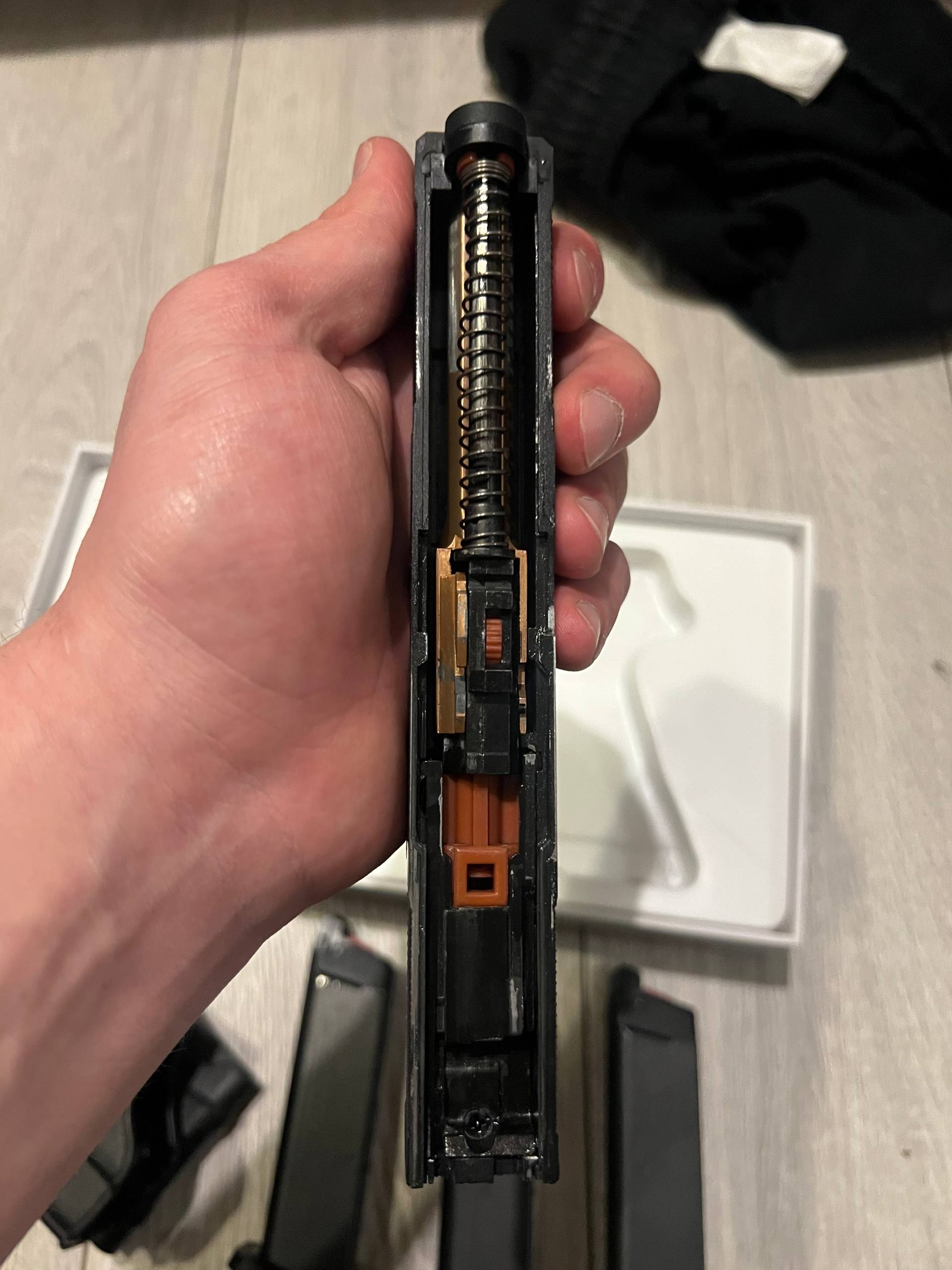 Replika pistoletu SAI BLU (Green Gas) - Specna Arms Edition