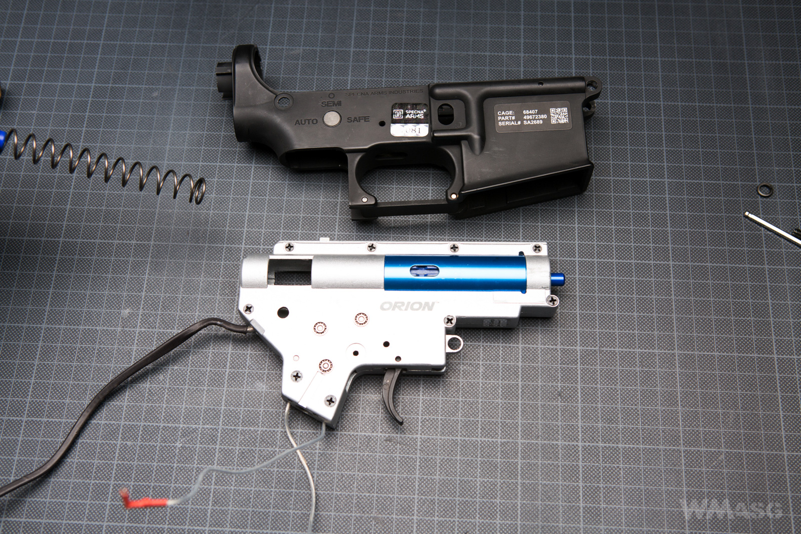 Specna Arms SA-E12 PDW - wewnątrz