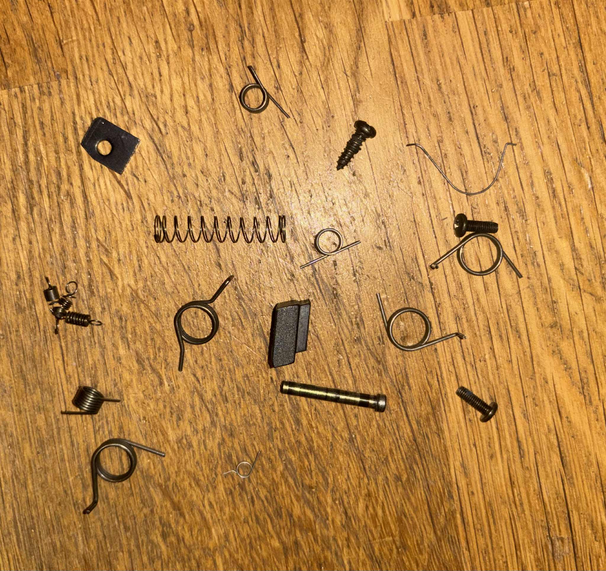 Glock 19+części od firmy Asg (Cena do dogadanai) (,,Oddam za grosze")