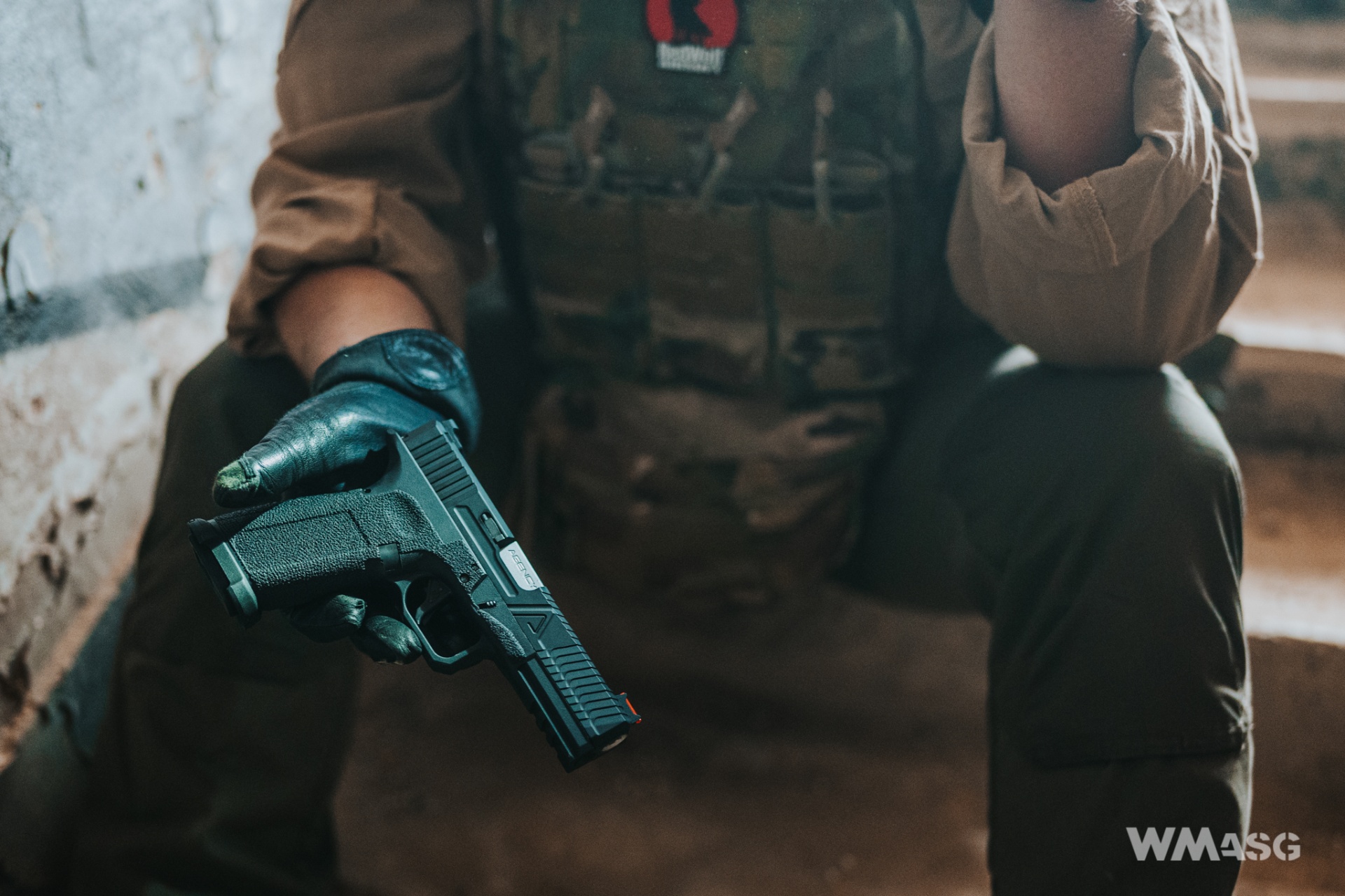 RedWolf Airsofy Agency Arms EXA w plenerze