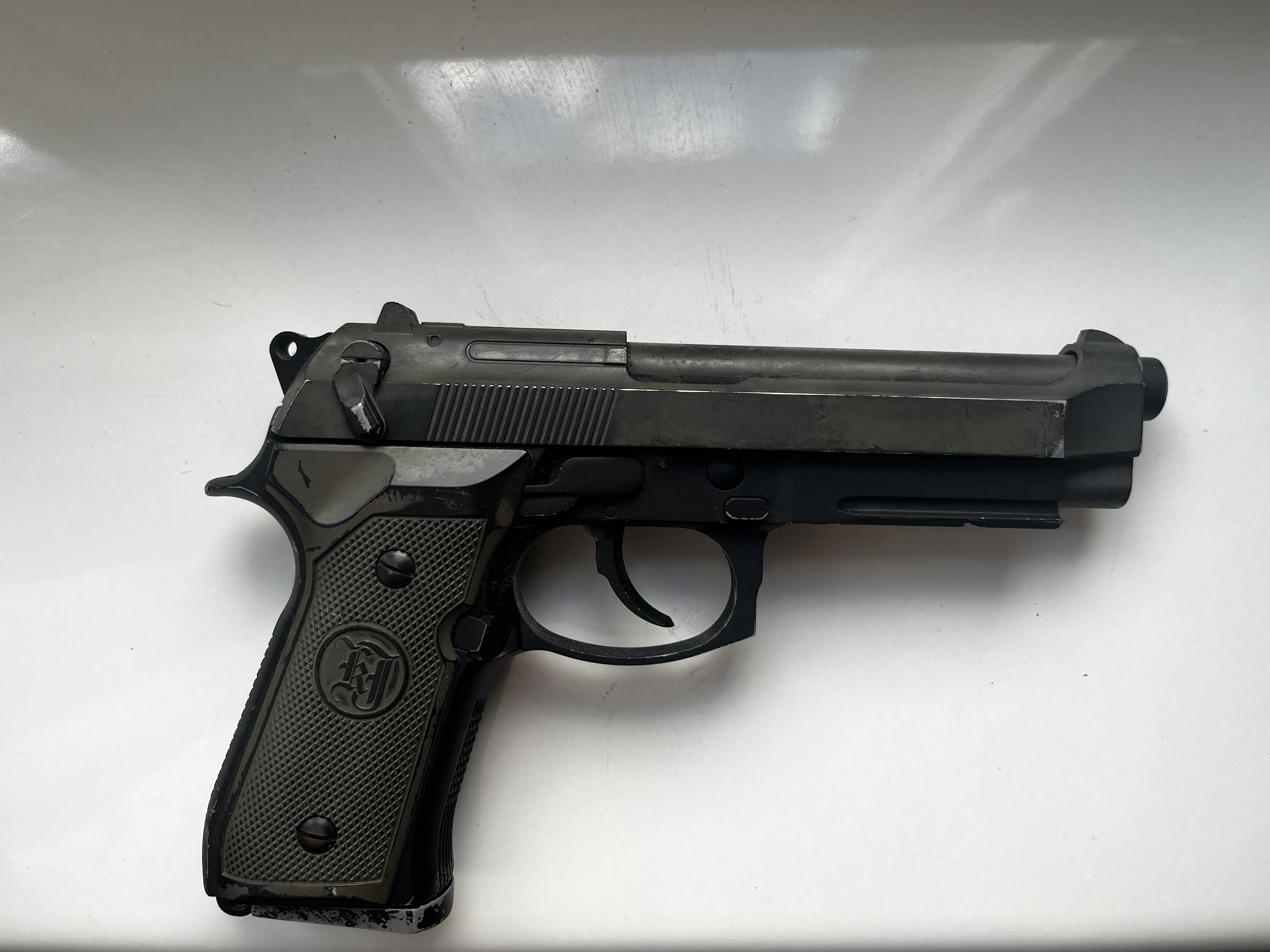 Beretta m9 KJW full metal