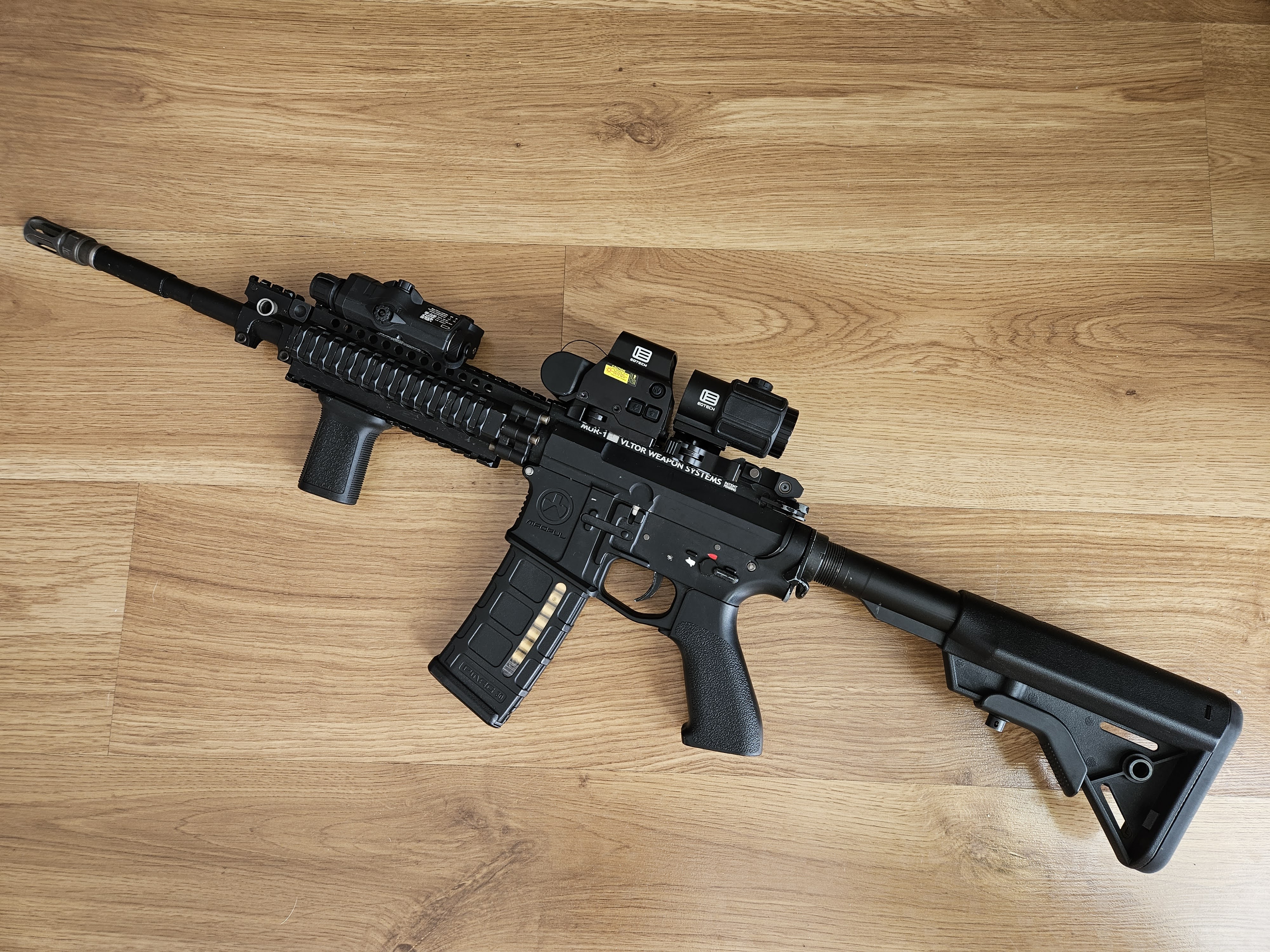 Replika Eotech ET558 + magnifier G43 oznaczenia jak nowy