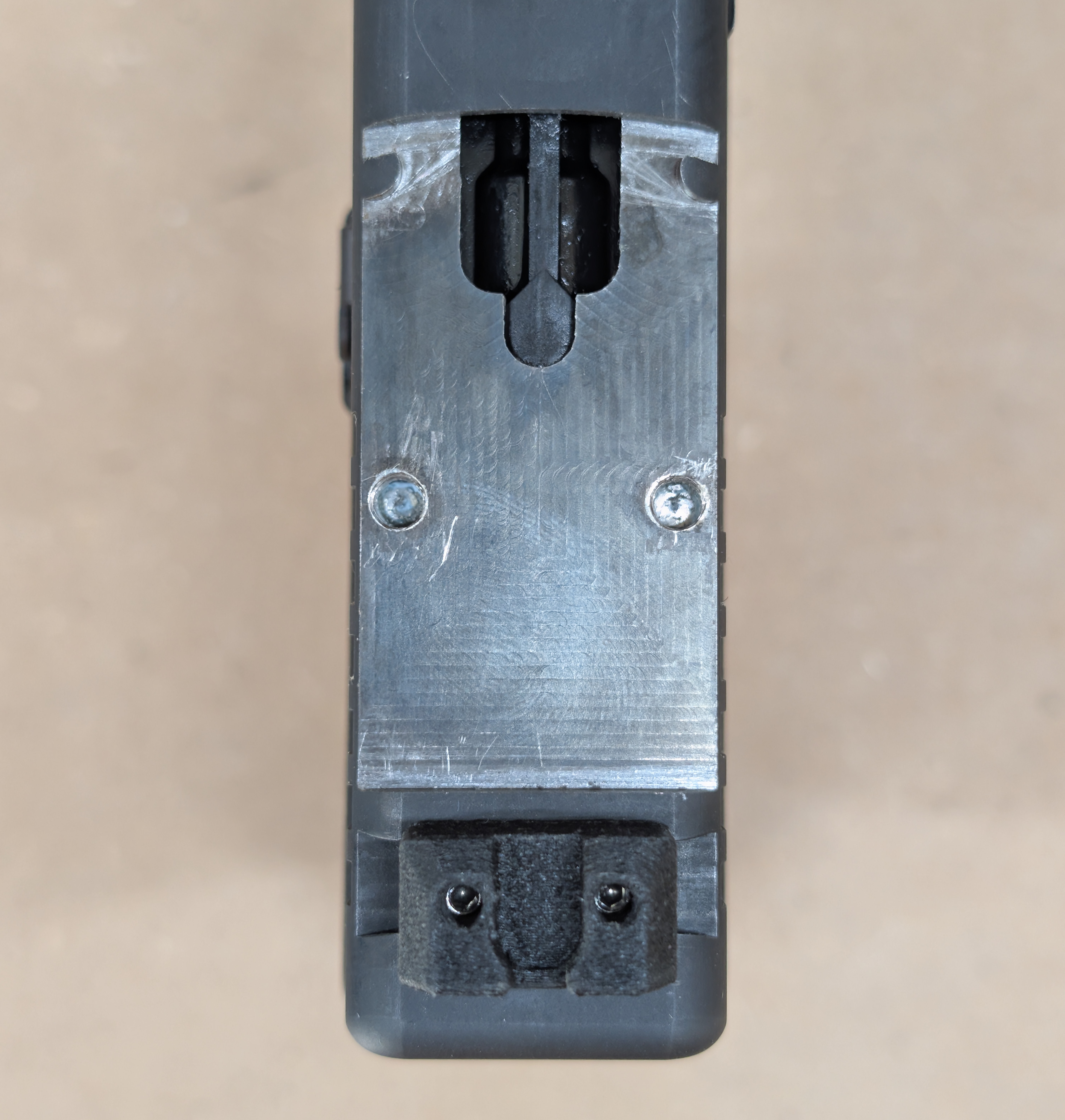 GHK Glock 17 gen 3 GBB / frez RMR / dwa magazynki