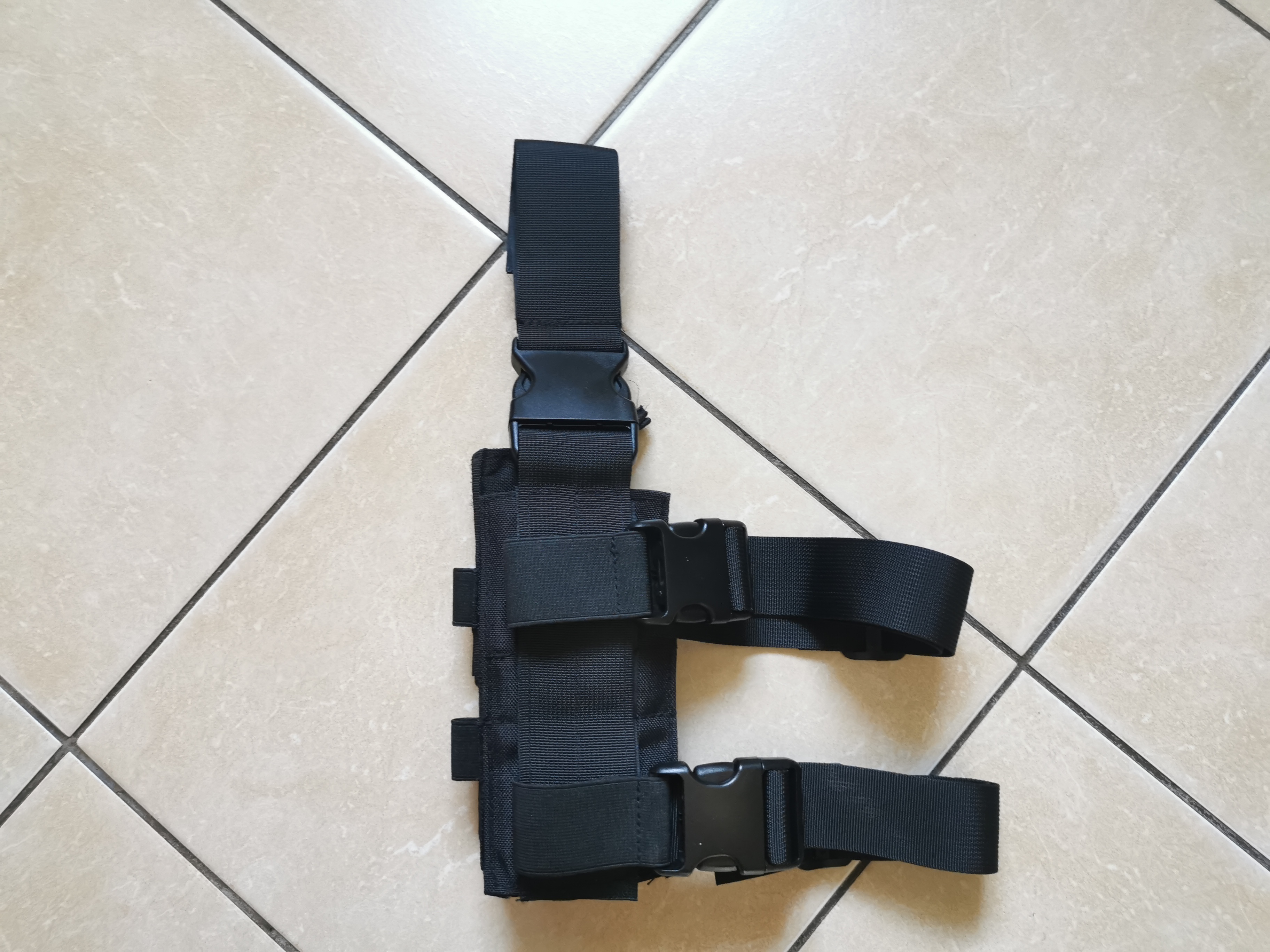 PAS Alta belt 5.11 tactical, uniwersalna kabura udowa PRAWA, ładownice do magazynków 9mm