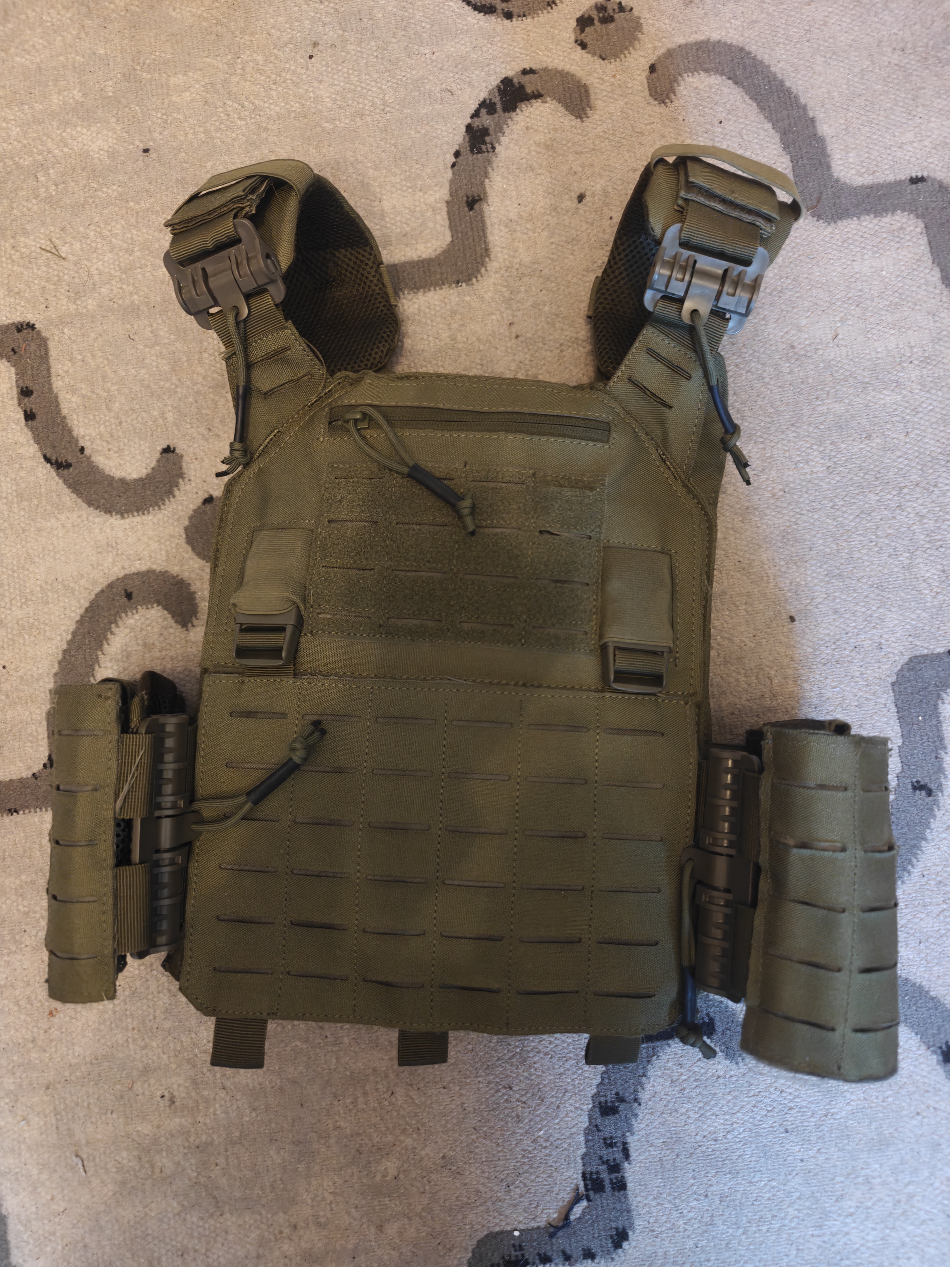 Kamizelka Laser cut, Fast detach